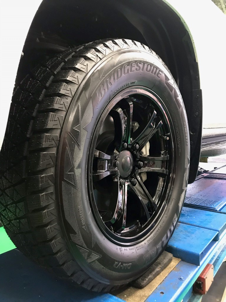 ランドクルーザープラド スタッドレス装着 | トヨタ ランドクルーザー