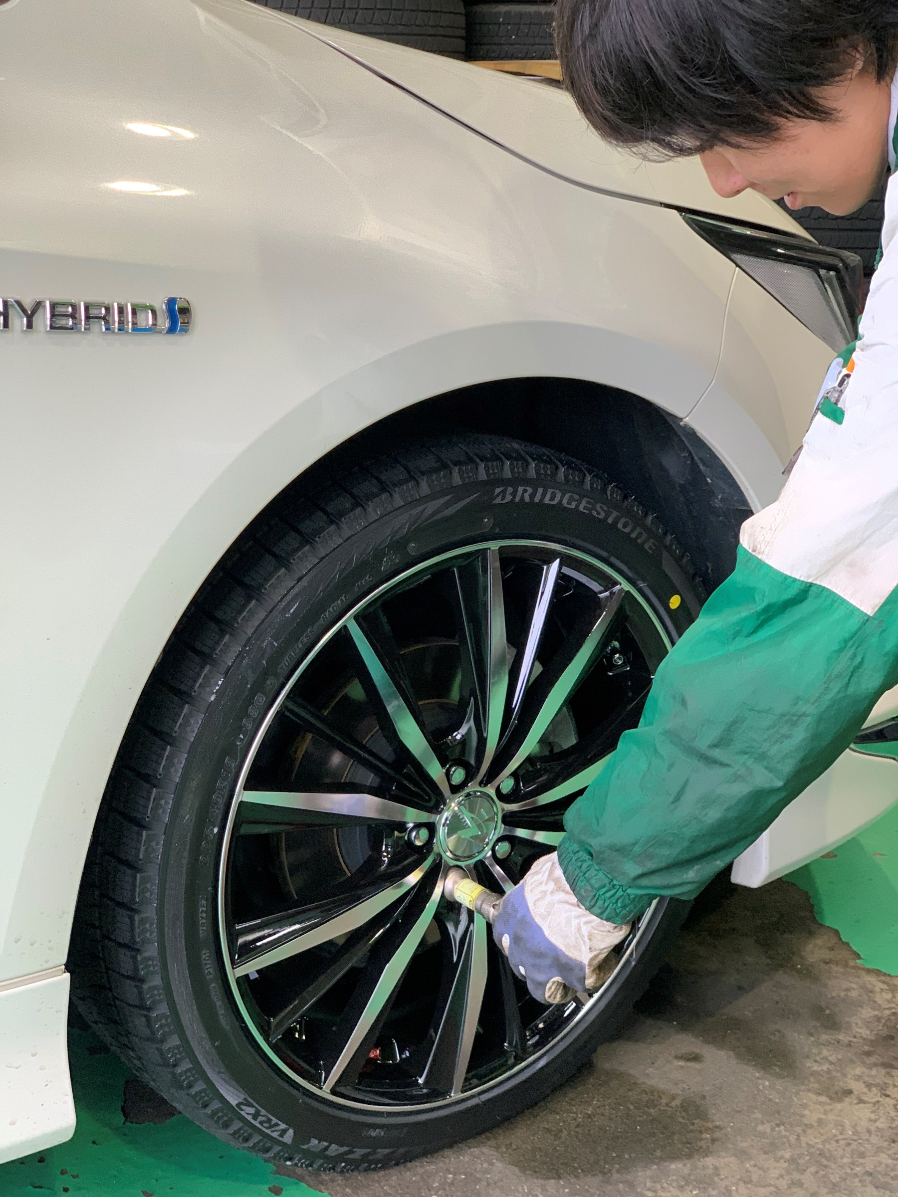 カローラスポーツHV レオニスVX | 店舗おススメ情報 | タイヤ館