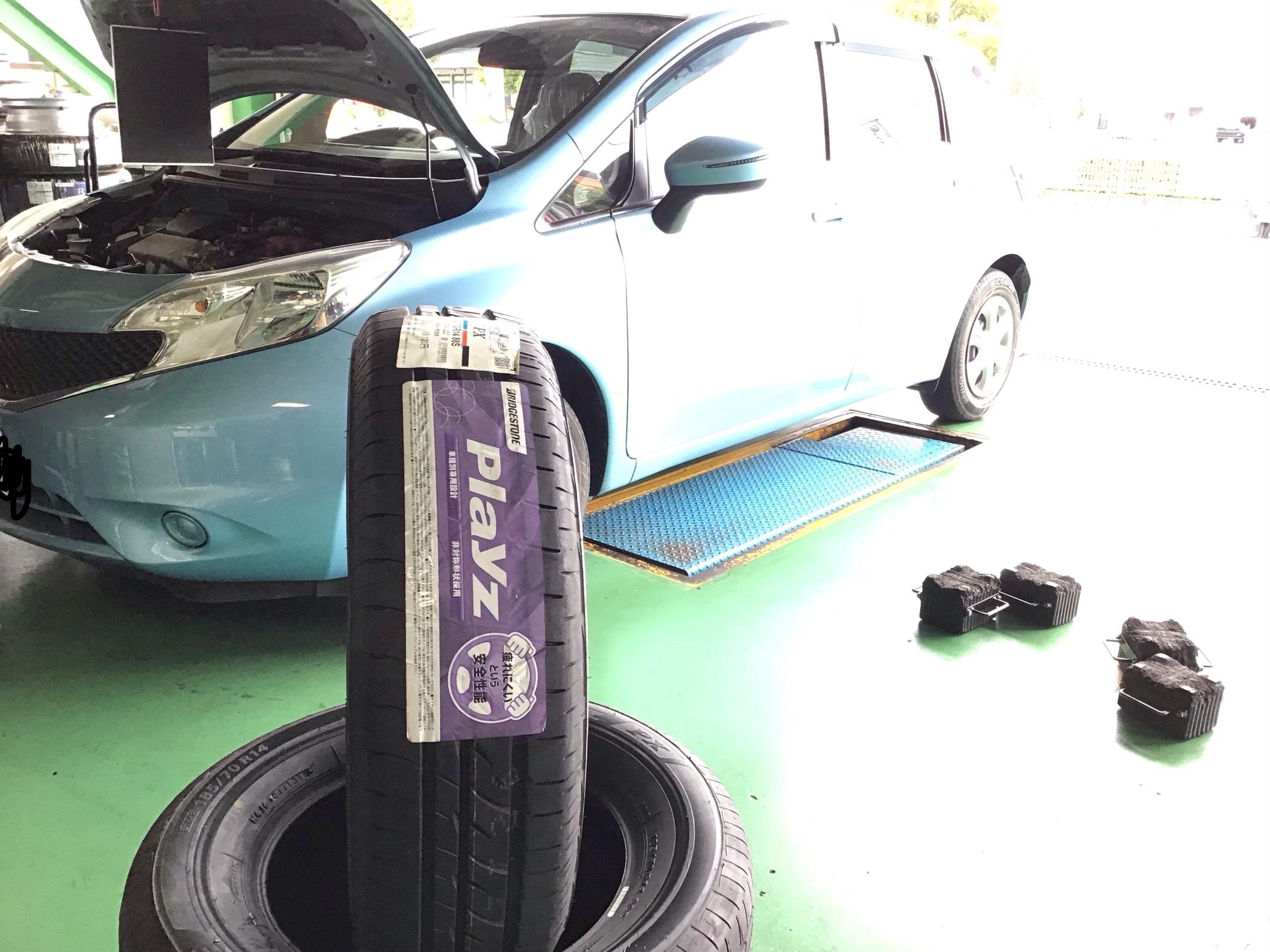 日産ノート タイヤ4本交換 | サービス事例 | タイヤ館 厚木 | 神奈川県