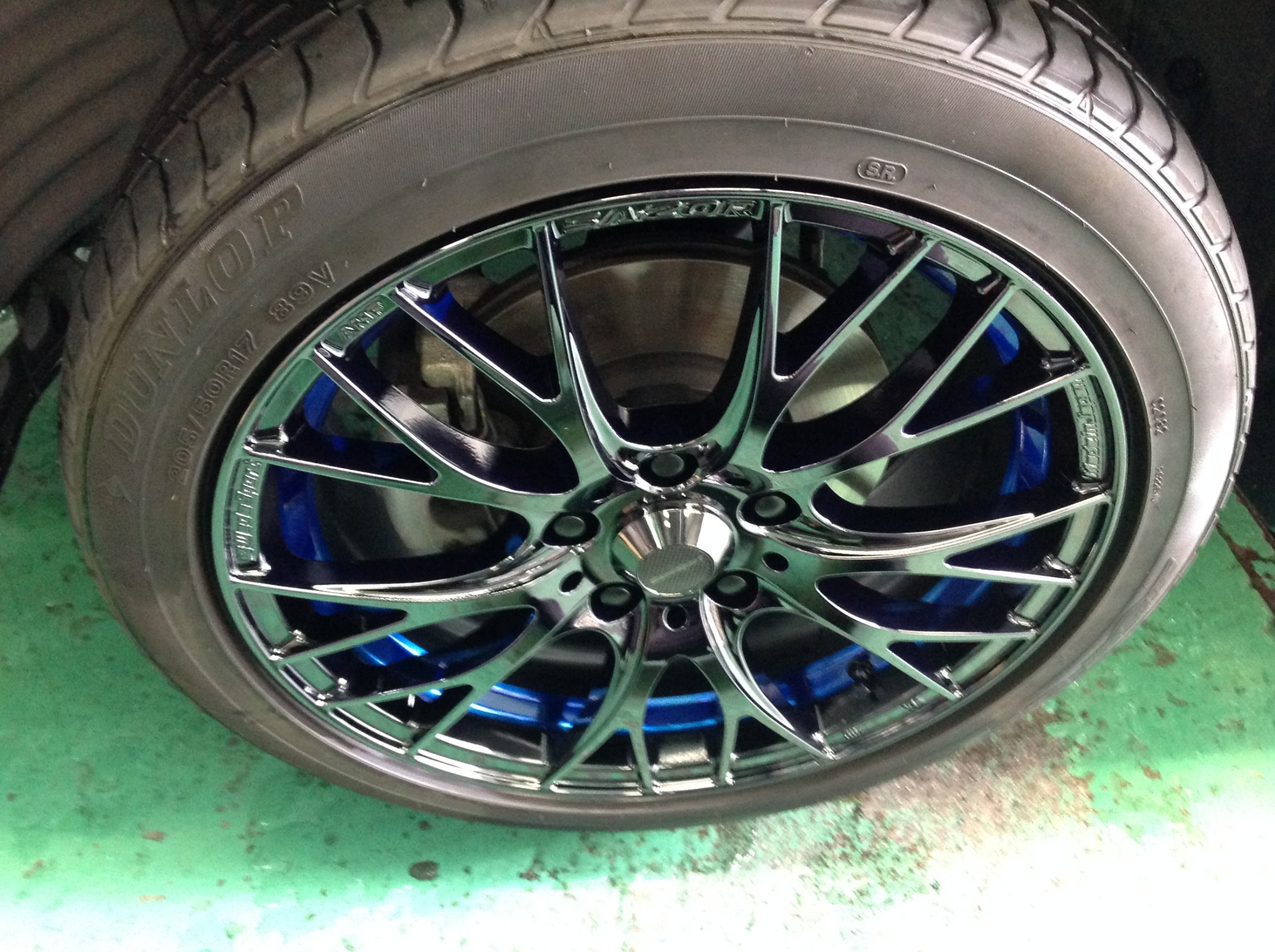 色んな車種に似合う！「WedsSport SA-20R」万能なホイール！ | スバル