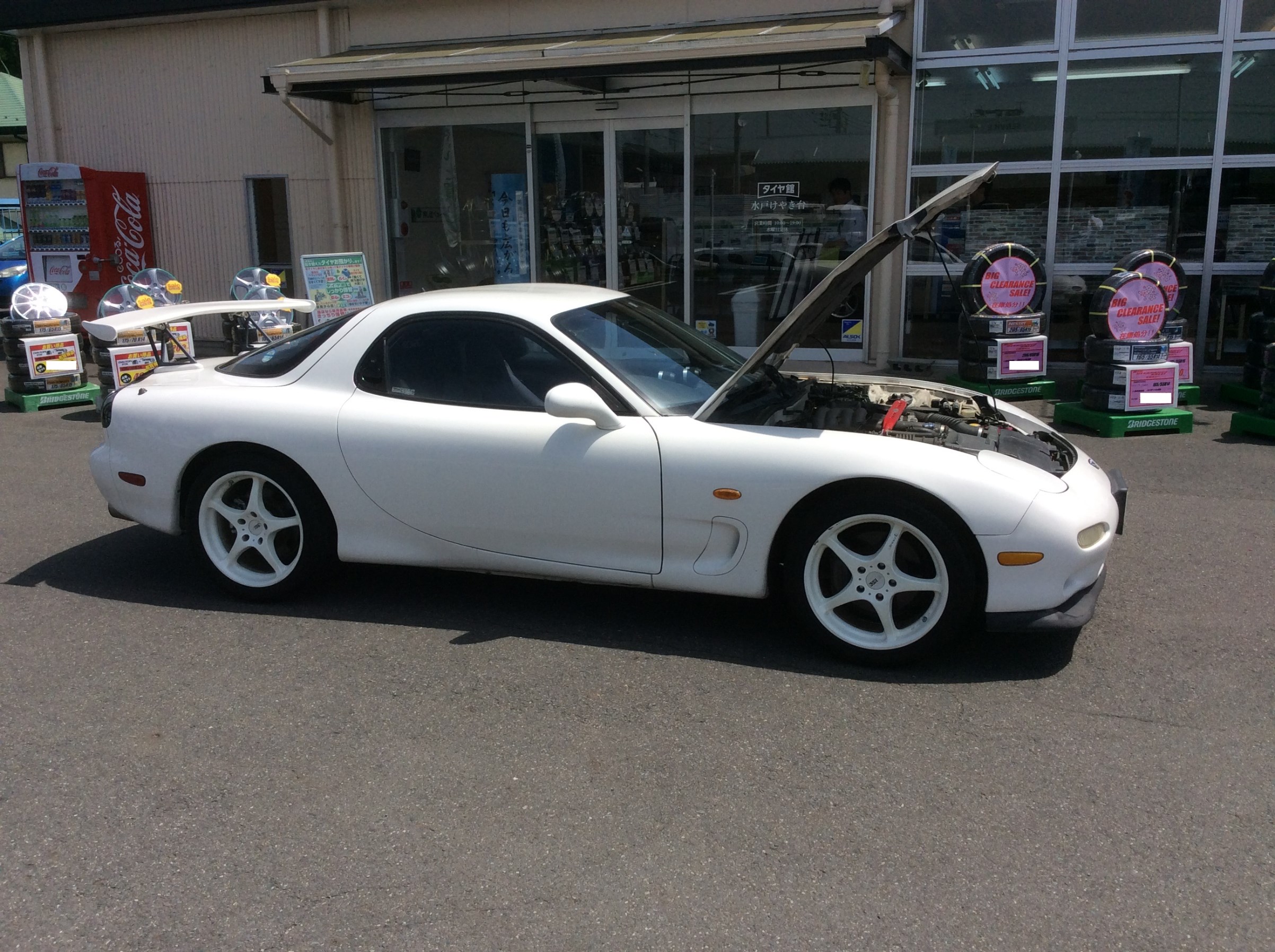 ｒｘ ７ ｆｄ３ｓ オイル交換からの マツダ Rx 7 メンテナンス商品 オイル関連 エンジンオイル交換 お客様取り付けブログ タイヤ館 水戸けやき台 茨城県のタイヤ カー用品ショップ タイヤからはじまる トータルカーメンテナンス タイヤ館グループ
