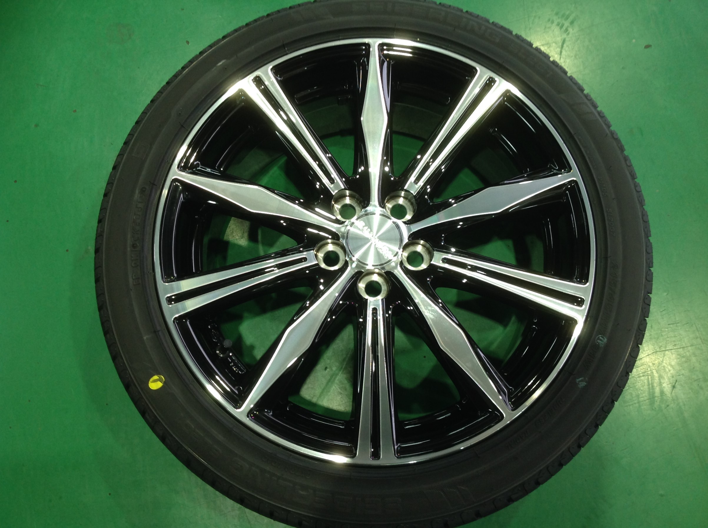 ブリヂストン バルミナ K10 １７インチ B/N | トヨタ プリウス