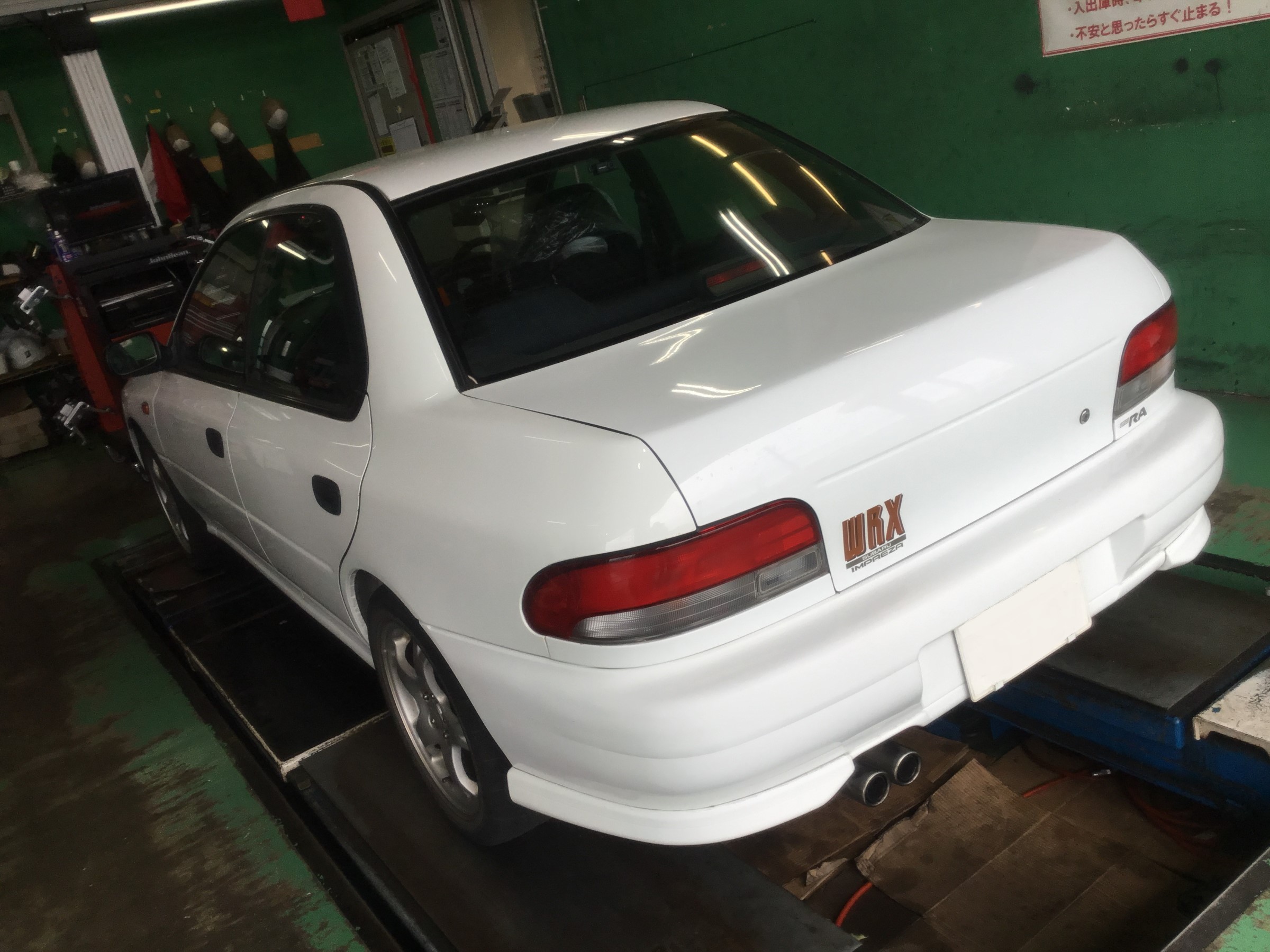 Gc8型インプレッサ タイヤ交換 アライメント調整 スバル インプレッサwrx タイヤ タイヤ ホイール関連 4輪トータルアライメント調整 技術サービスブログ タイヤ館 鎌ヶ谷 千葉県のタイヤ カー用品ショップ タイヤからはじまる トータルカーメンテナンス