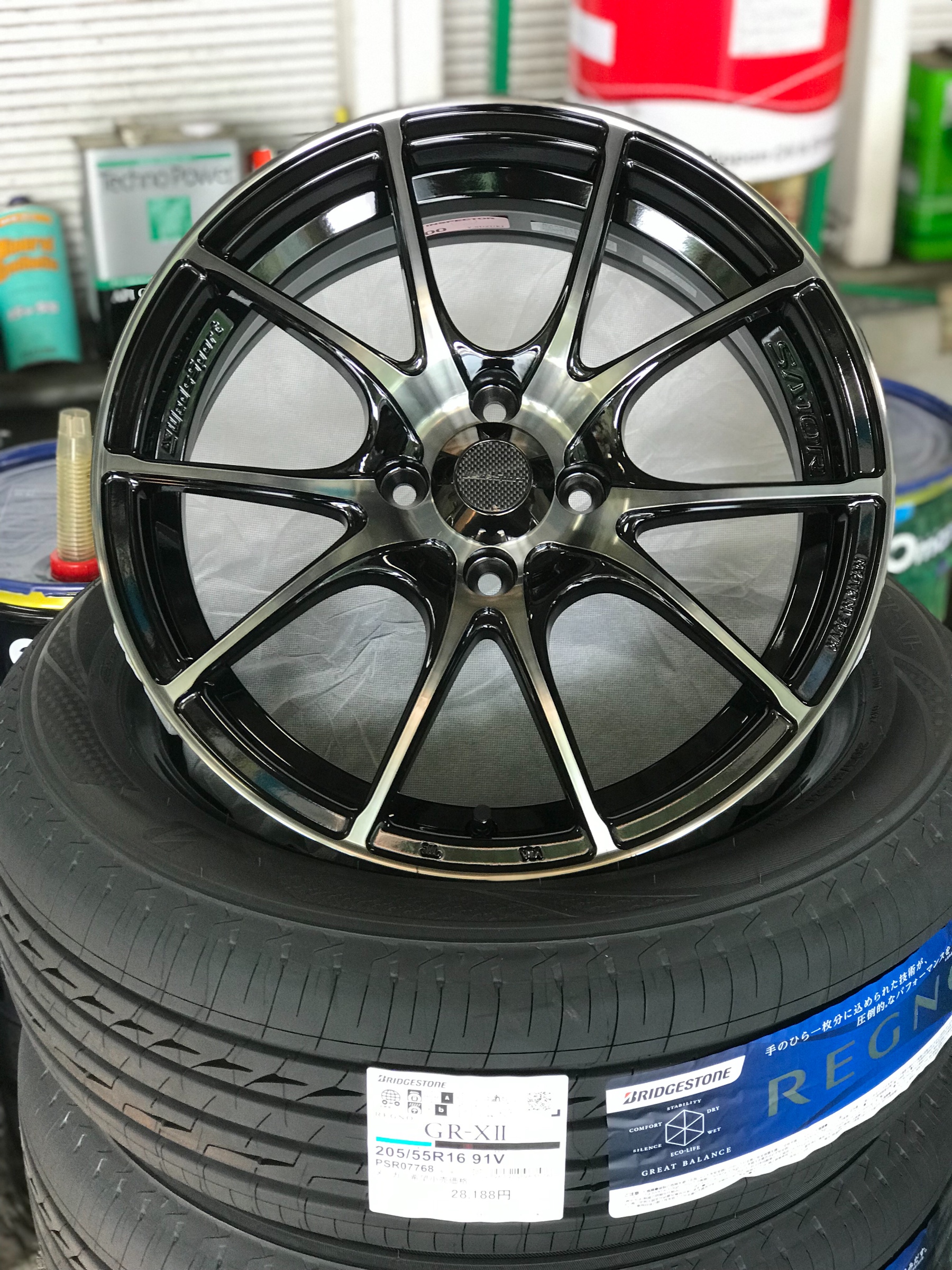 Ｅ１２ノート タイヤ・ホイール交換 | 日産 ノートe-POWER ホイール