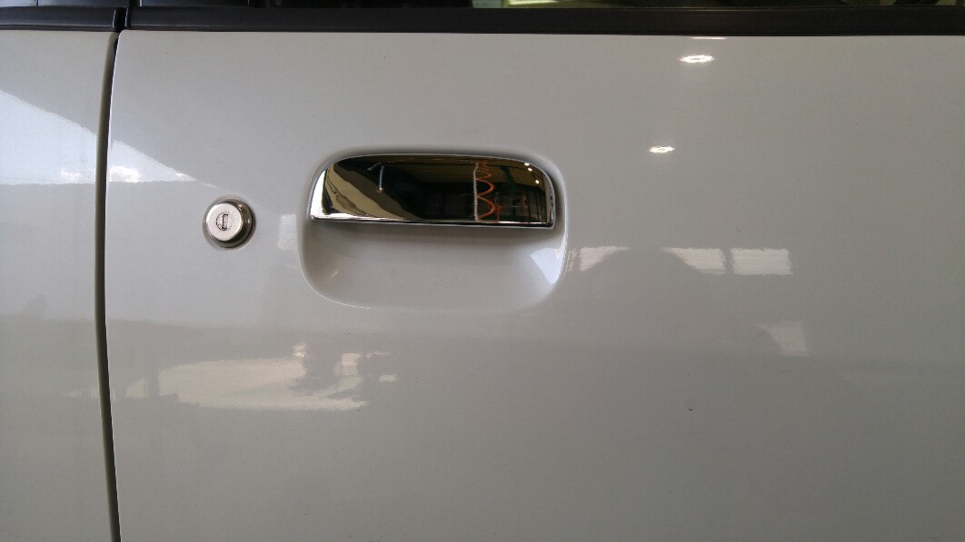 Mrワゴンのドアノブ交換 スズキ Mrワゴン その他 サービス事例 タイヤ館 真庭 タイヤからはじまる トータルカーメンテナンス タイヤ館グループ