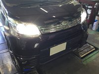 LA100S型ムーヴ カスタム、LEDヘッドライトバルブ取り付け