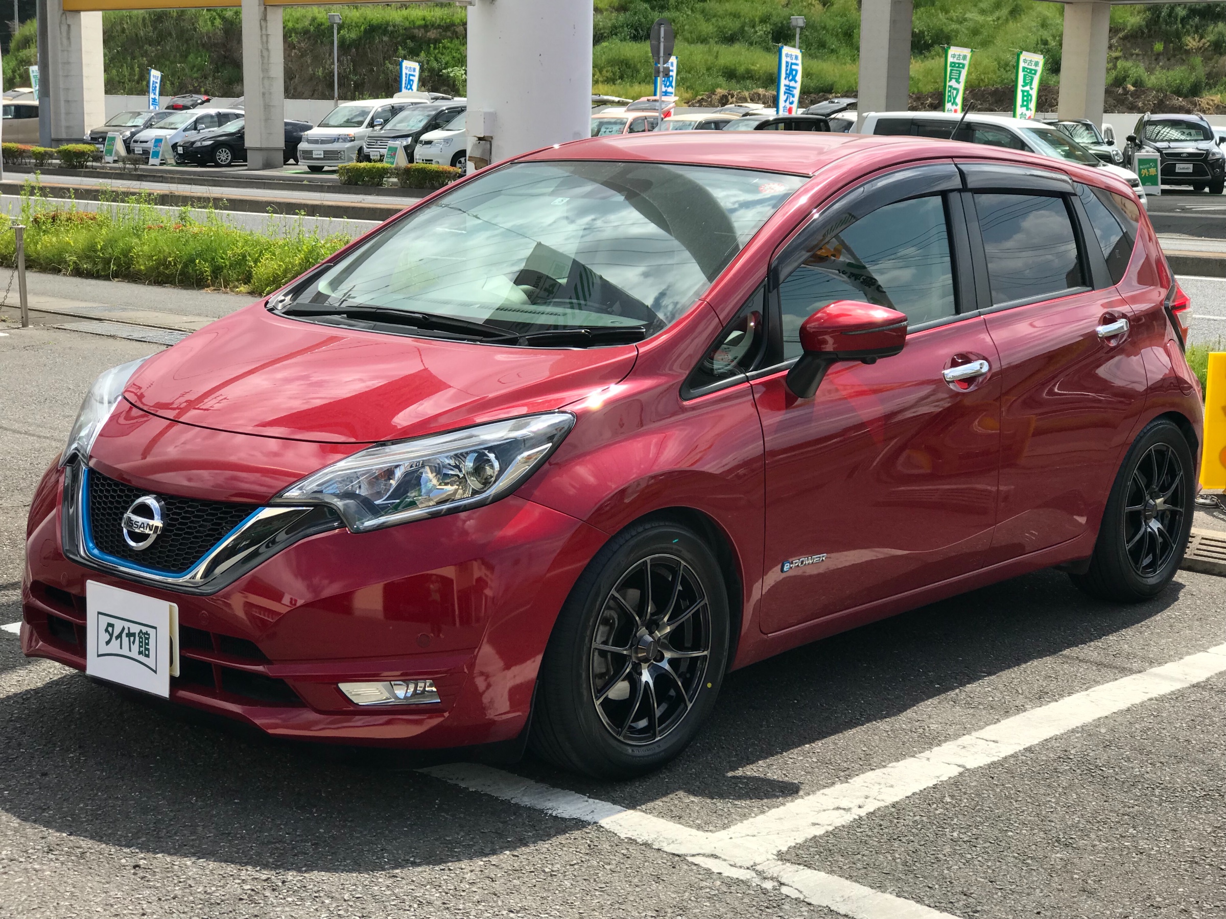 ｅ１２ノート タイヤ ホイール交換 日産 ノートe Power ホイール タイヤ ホイール関連 タイヤ ホイール交換 サービス事例 タイヤ館 宇都宮西 タイヤからはじまる トータルカーメンテナンス タイヤ館グループ
