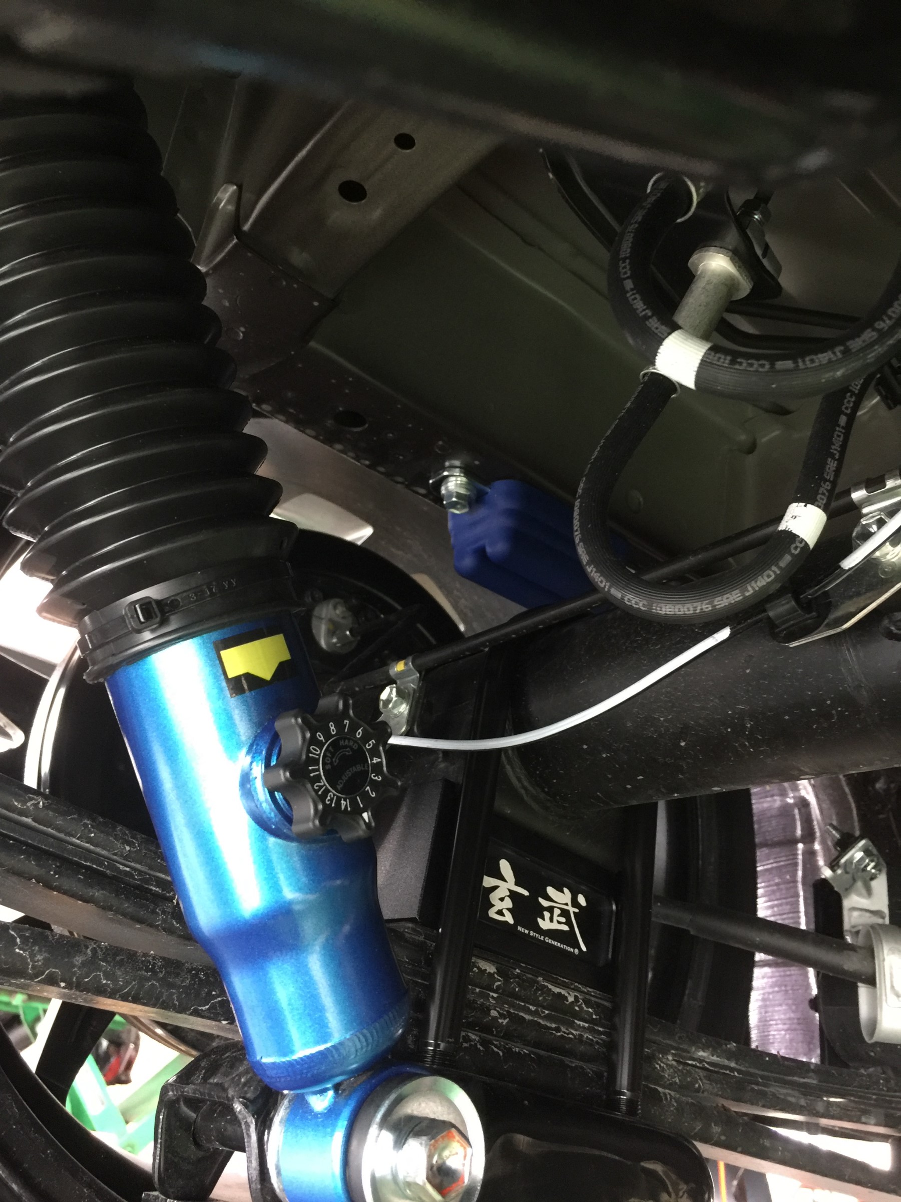 GDH201V ハイエース 4型後期 ローダウン | 店舗おススメ情報