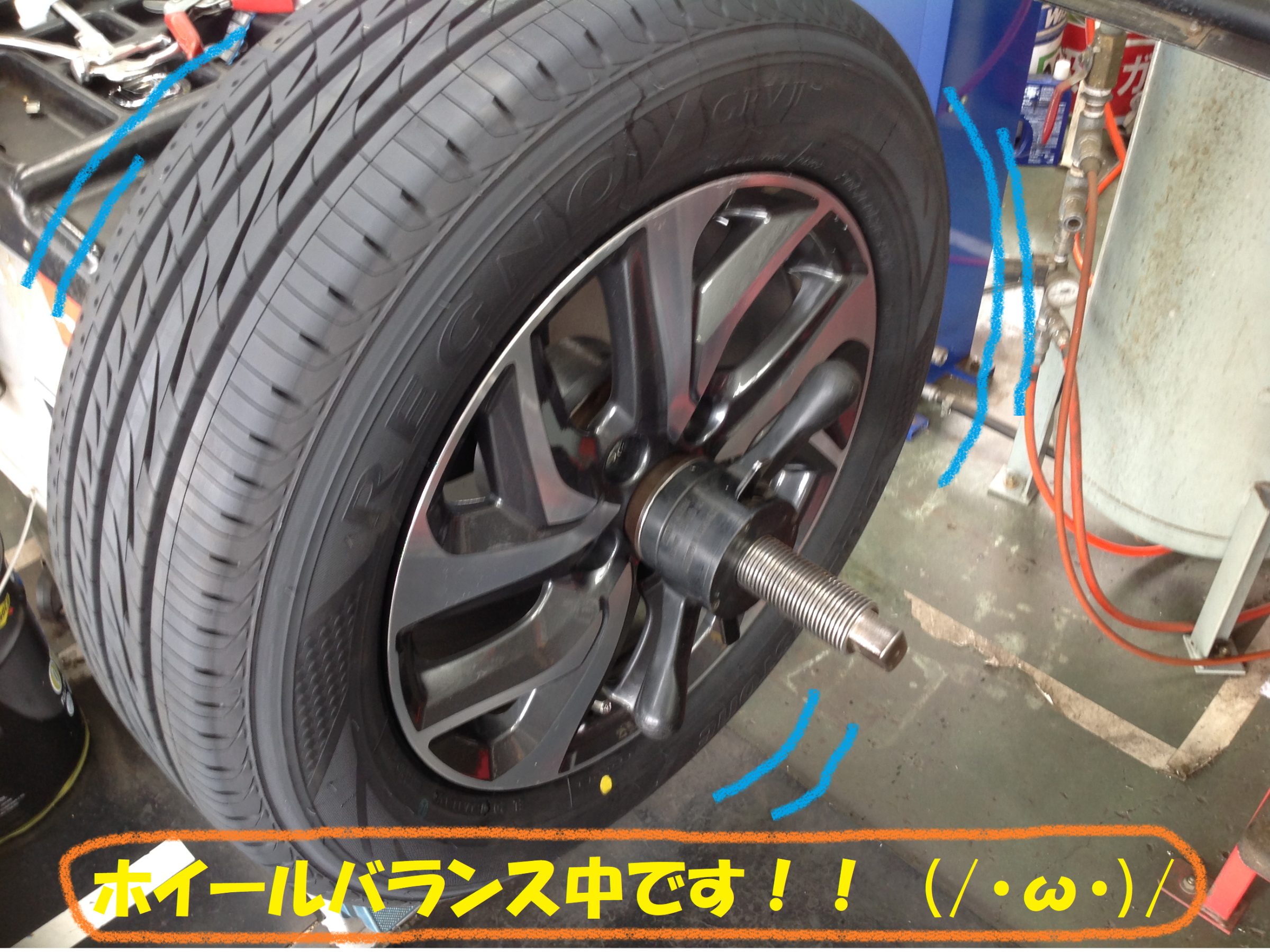 ホンダ：ステップワゴン】 タイヤ交換 作業です！！ | ホンダ