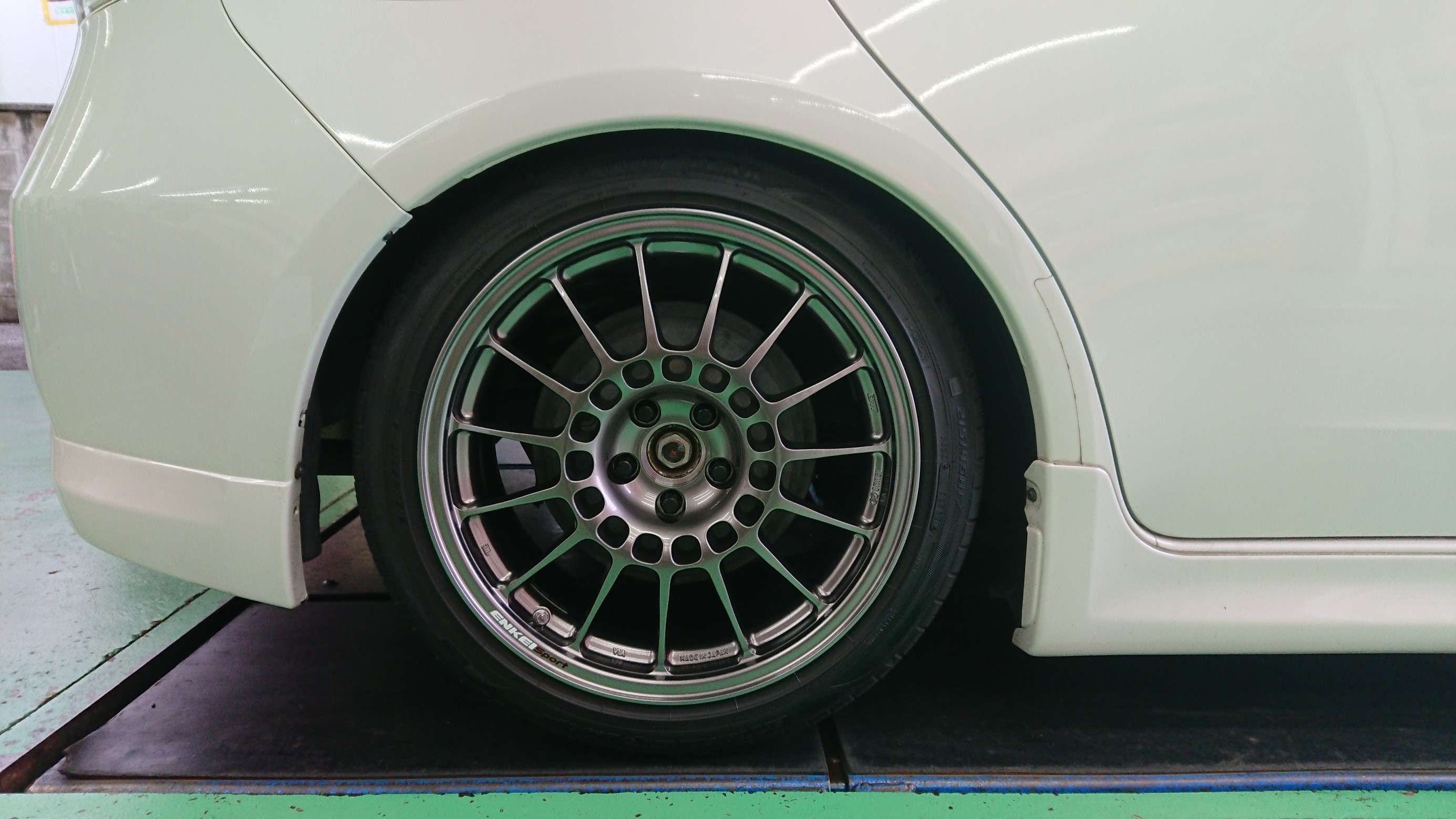 タイヤ・ホイール ENKEI RC-S 楽天市場】エンケイ RC-S 6.5Jx15 +20 4/100 ポリッシュ系
