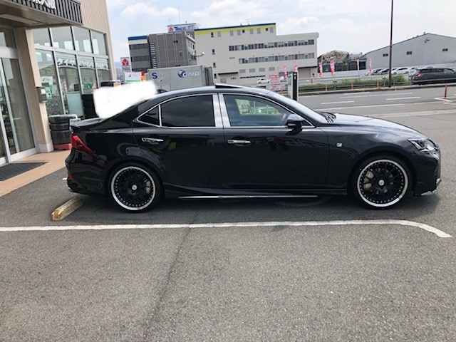 レクサスIS300h FスポーツにTWS Exlate 107M 19インチ取り付け