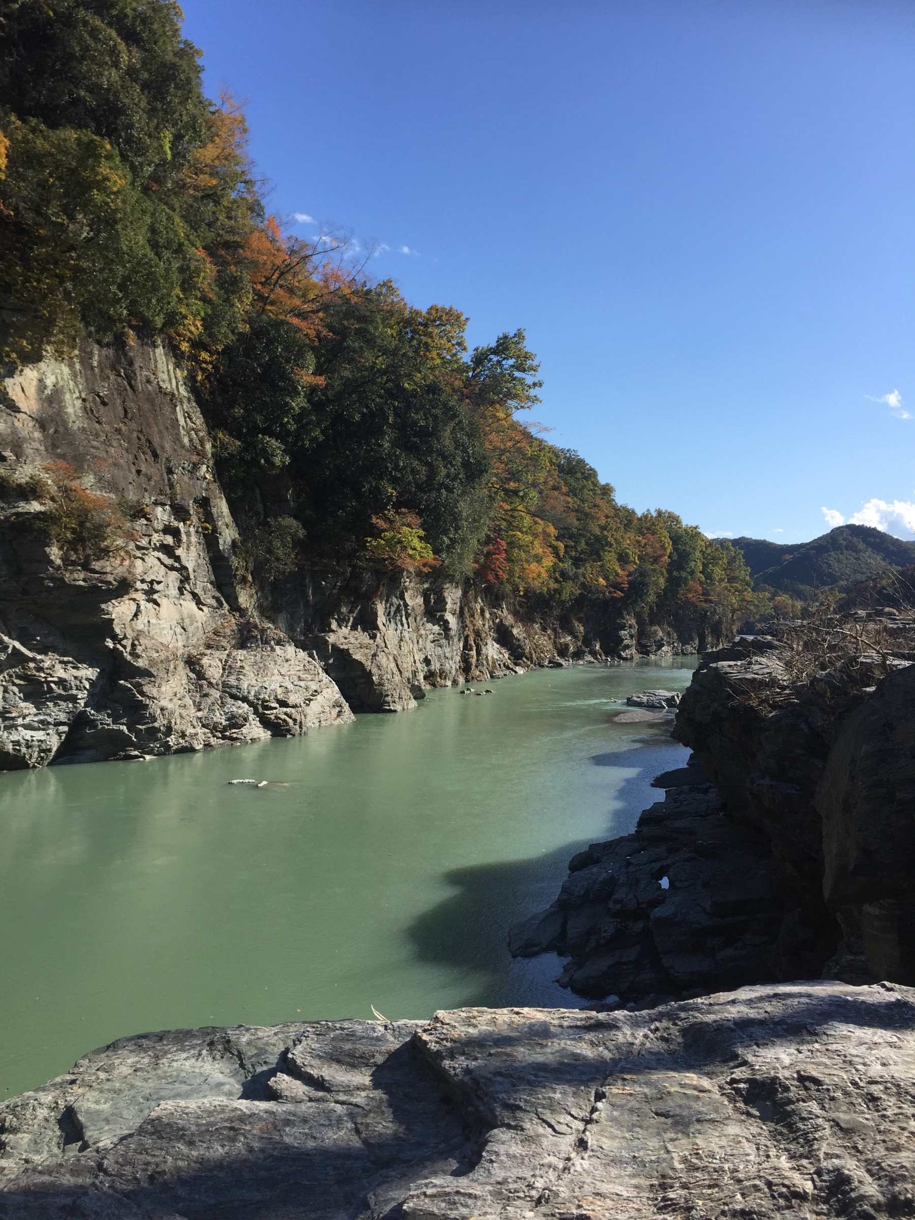 秩父の長瀞石畳です スタッフ日記 タイヤ館 多摩センター 東京都のタイヤ カー用品ショップ タイヤからはじまる トータルカーメンテナンス タイヤ館グループ