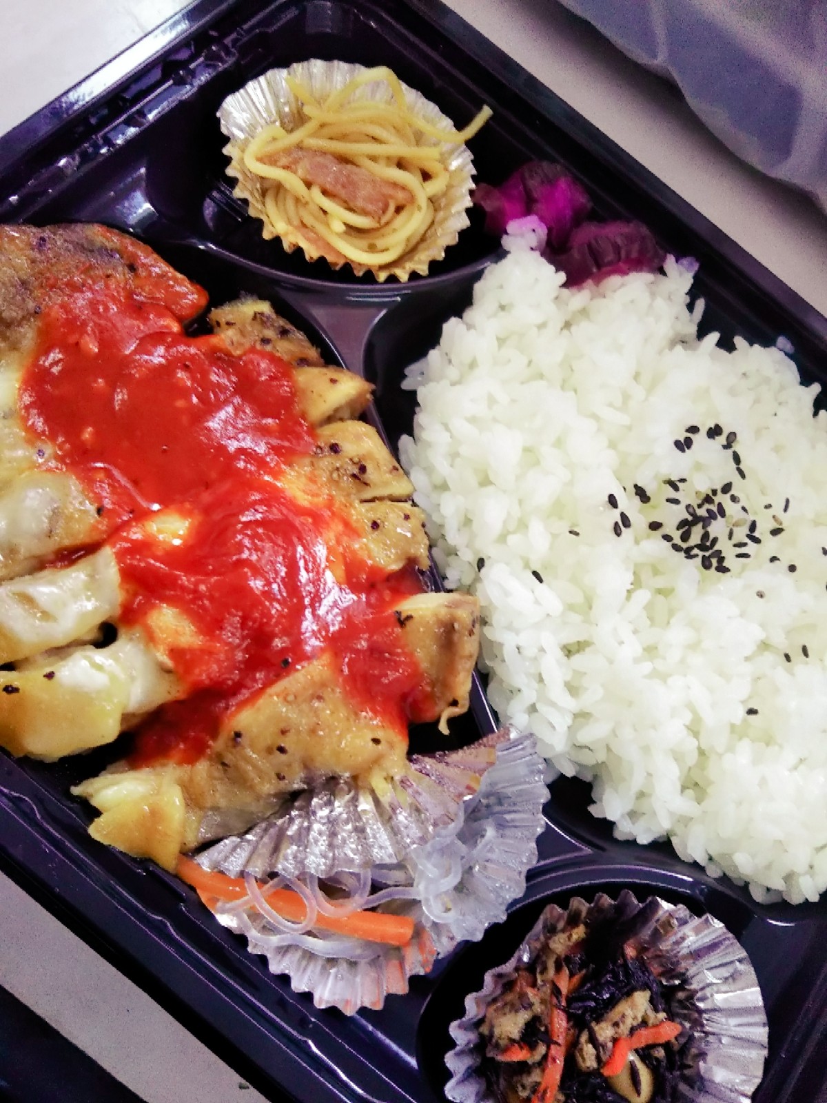 お弁当屋さん スタッフ日記 タイヤ館 大分 タイヤからはじまる トータルカーメンテナンス タイヤ館グループ