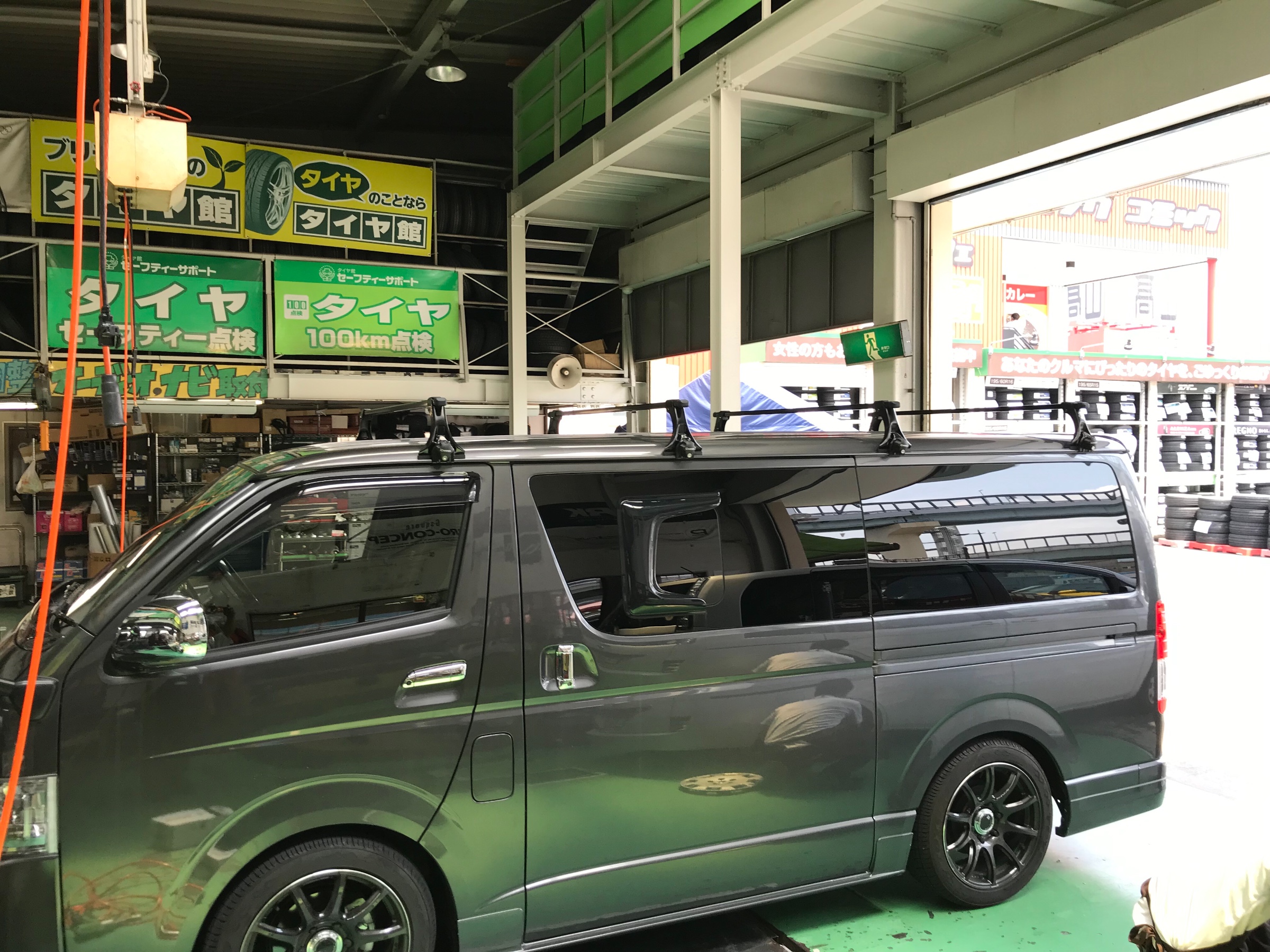 トヨタ ハイエース inno キャリア取り付け^_^ | 取り付け・施工事例集