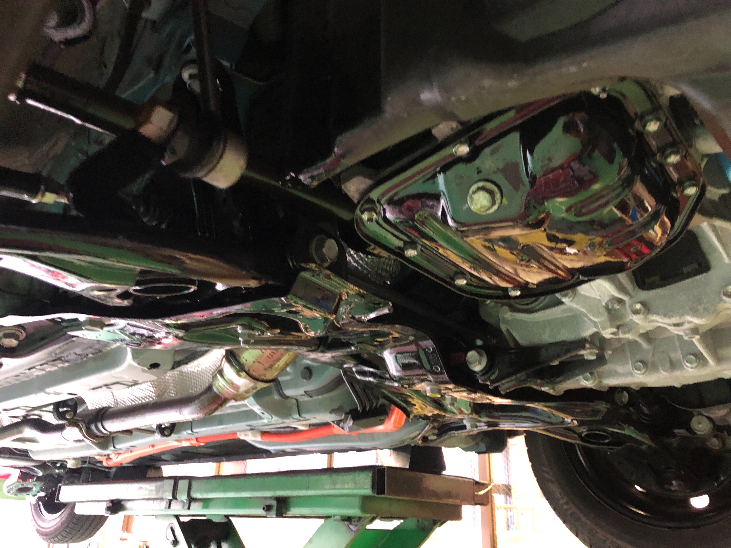 サビ抑制 で 車長持ち トヨタ アクア メンテナンス商品 その他 下廻り 防錆アンダーコーティング 大切なお車の下廻り マフラーをサビの侵食から守ります 取り付け 施工事例集 タイヤ館 福岡西 タイヤからはじまる トータルカーメンテナンス タイヤ