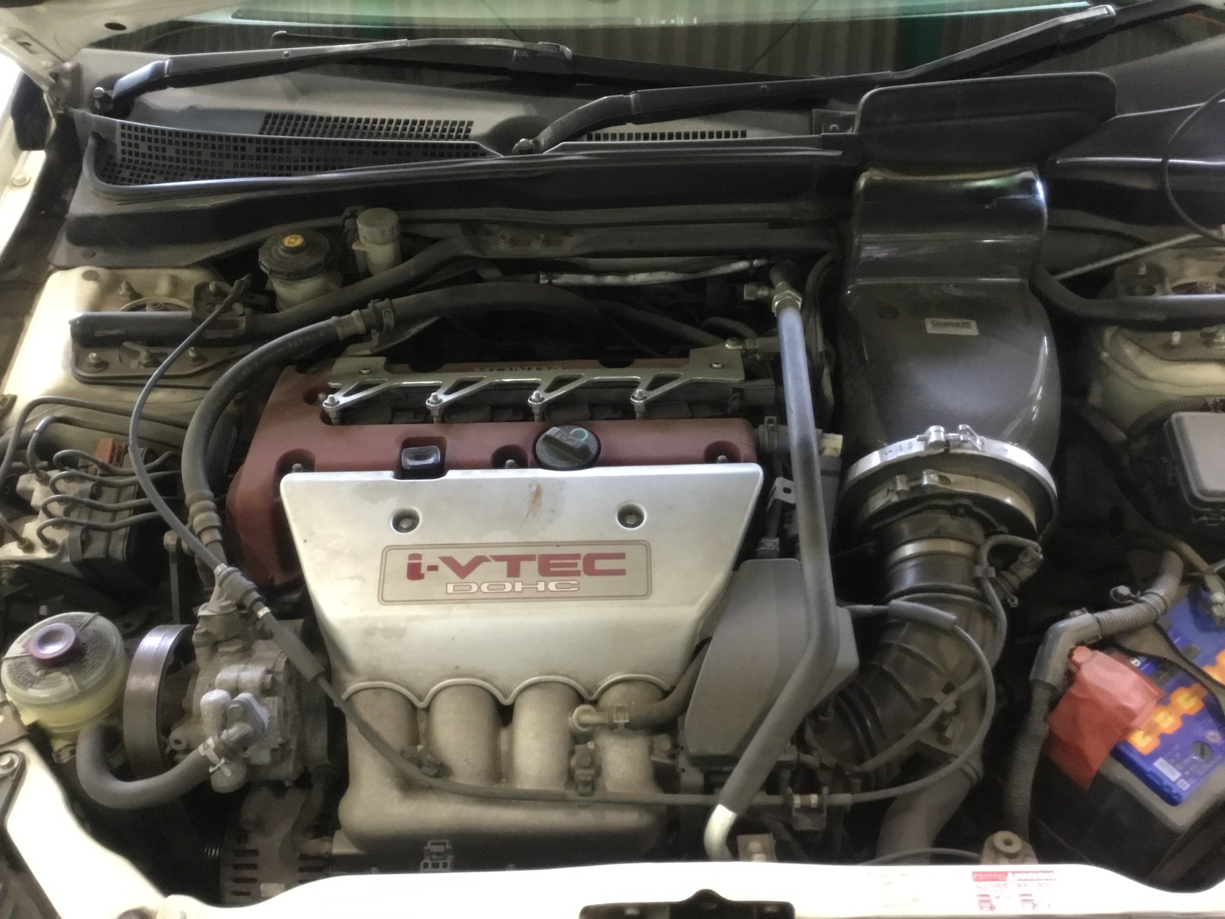 Dc5型インテグラ タイプr エンジンオイル交換 添加剤 ホンダ インテグラ タイプr メンテナンス商品 オイル関連 エンジンオイル交換 技術サービスブログ タイヤ館 鎌ヶ谷 千葉県のタイヤ カー用品ショップ タイヤからはじまる トータルカーメンテナンス
