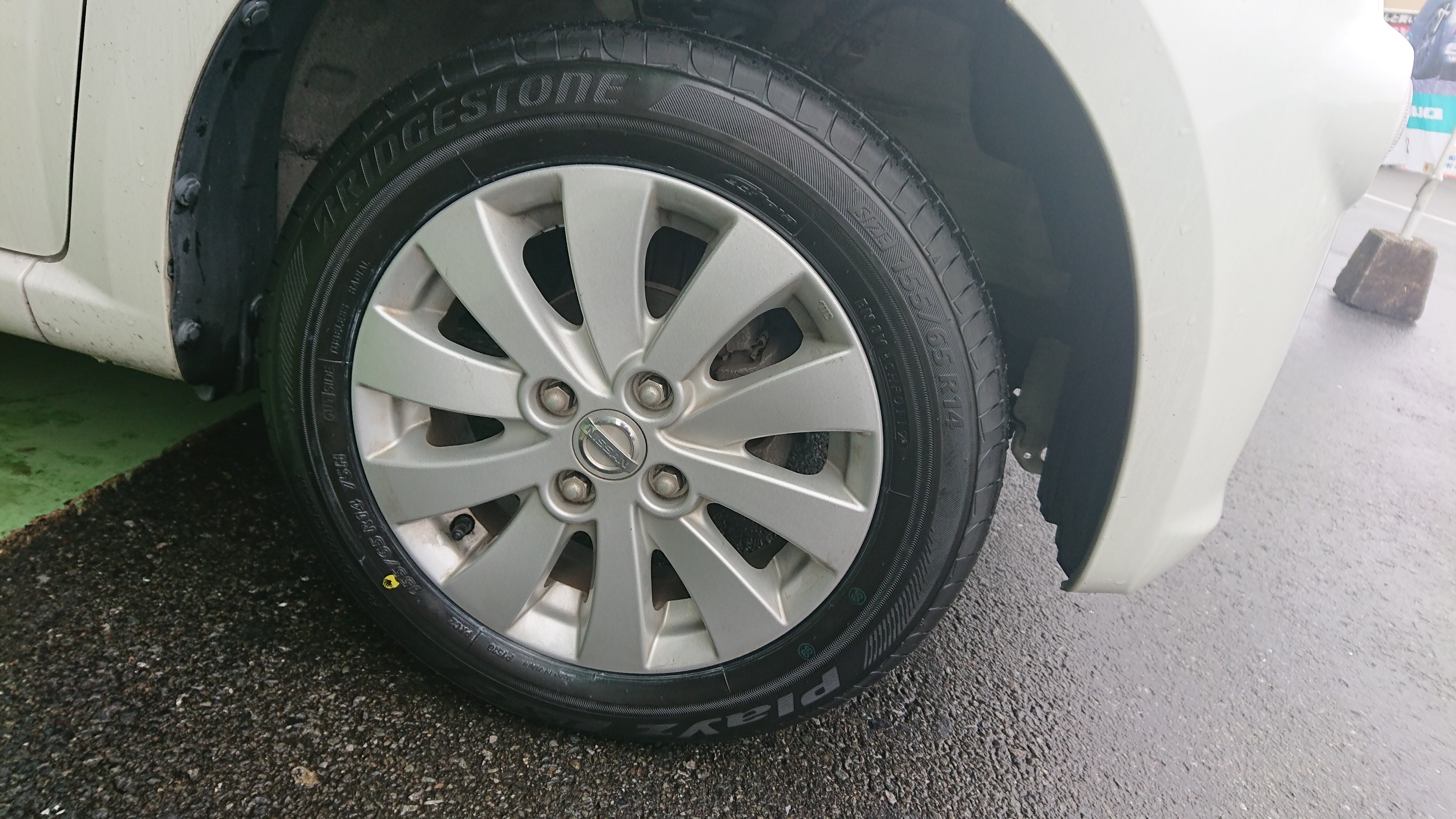 日産モコ の タイヤ交換しました♪ | 日産 モコ タイヤ タイヤ
