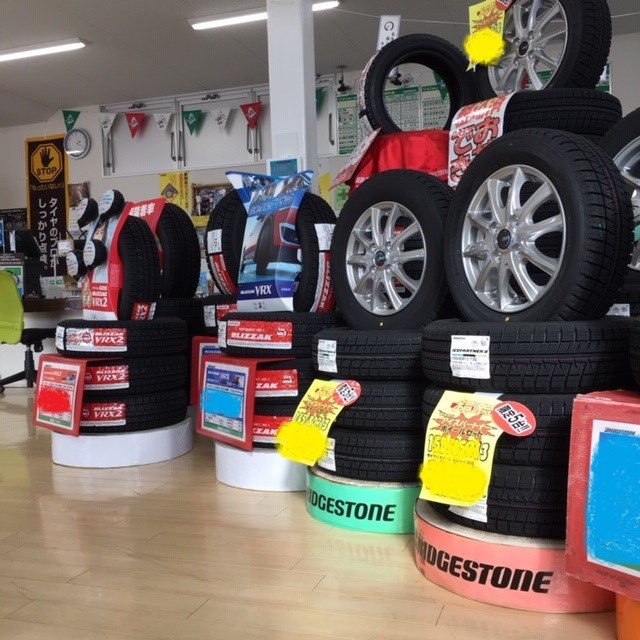 スタッフ撮影。価格が写り込んだのでペイントにて加工。