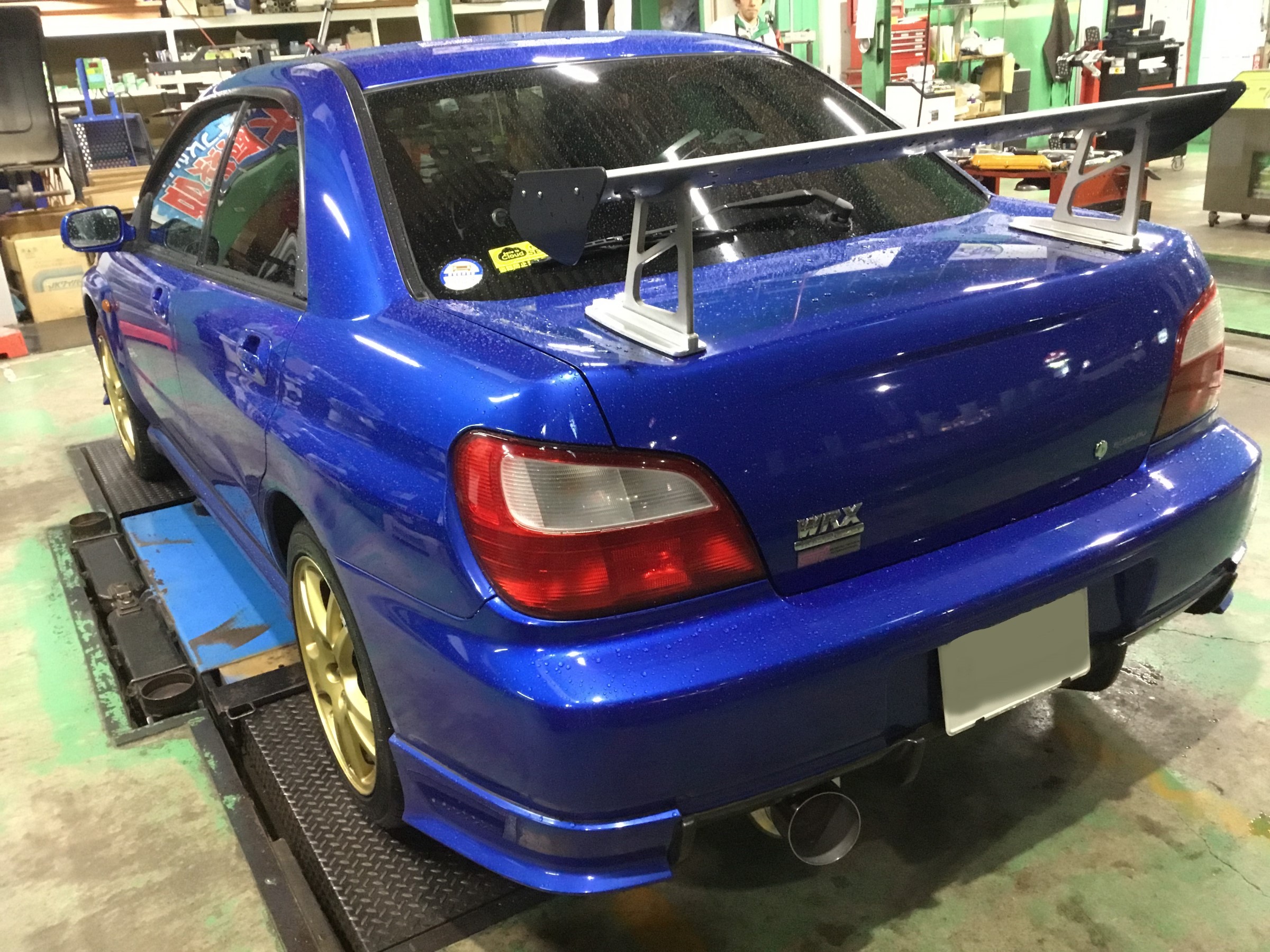 Gdb型丸目インプレッサwrx Sti マフラー交換 下廻り防錆コーティング スバル インプレッサwrx Sti その他 パーツ取付 マフラー類メーター類取付 技術サービスブログ タイヤ館 鎌ヶ谷 千葉県のタイヤ カー用品ショップ タイヤからはじまる トータルカー