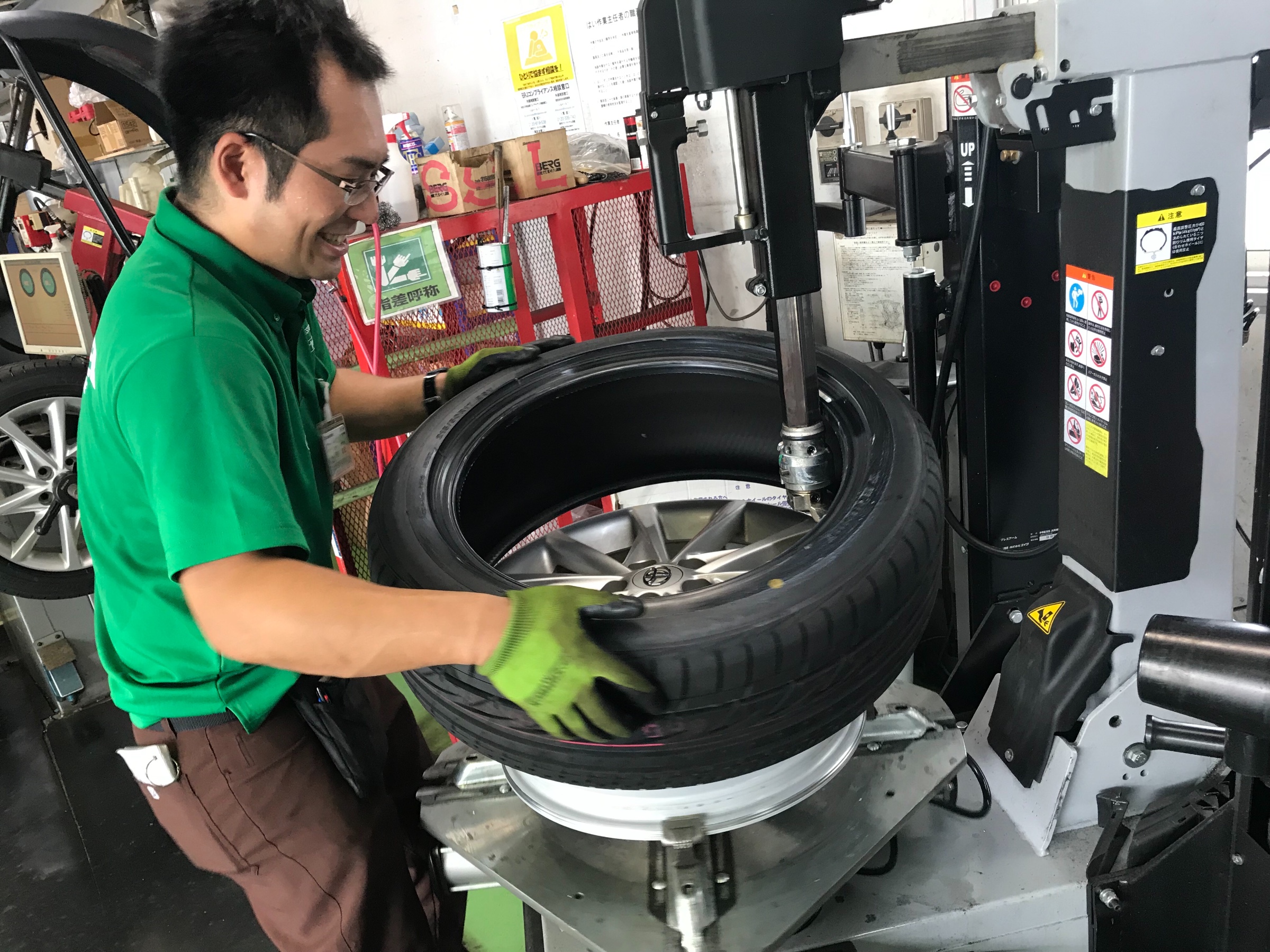 トヨタ プリウスαのタイヤ交換をしました♫ トヨタ プリウスα タイヤ タイヤ・ホイール関連