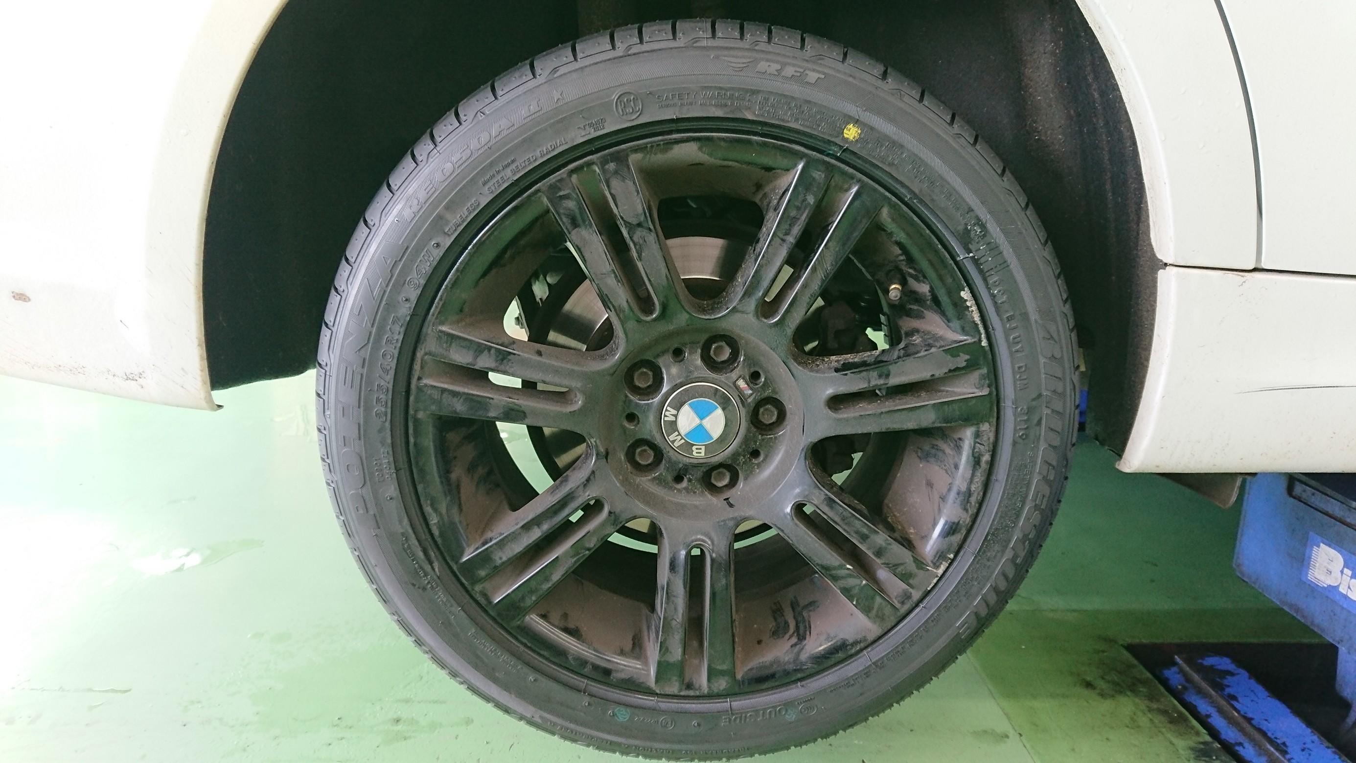 BMW・320ｉ（ＵＳ20）】タイヤ交換を行いました。 | BMW 3シリーズ