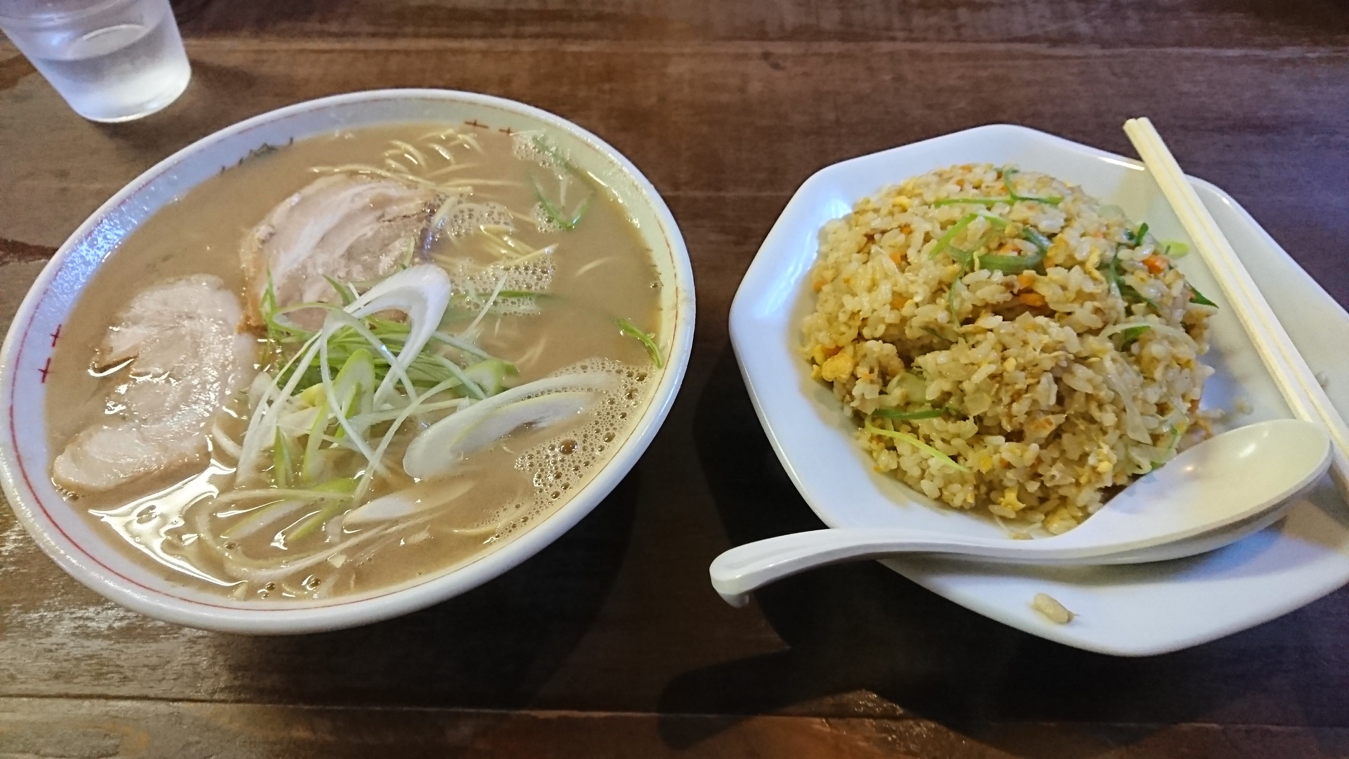 またまたラーメン スタッフ日記 タイヤ館 佐賀大和インター タイヤからはじまる トータルカーメンテナンス タイヤ館グループ