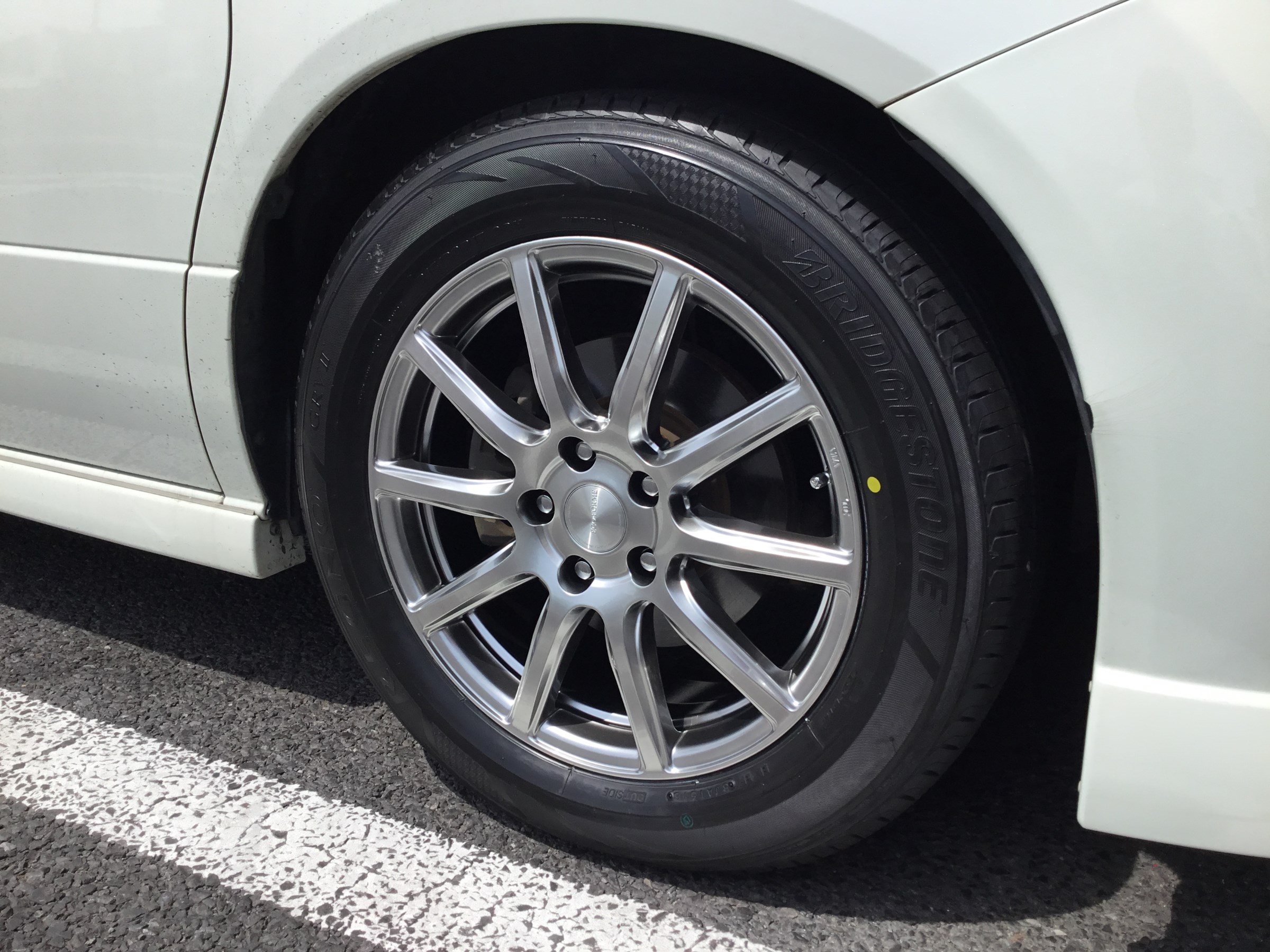 日産エルグランド純正タイヤホイールset 激安 4本セット】日産 エルグランド E52 純正 アルミホイール