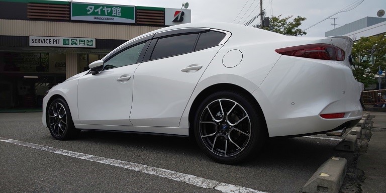 MAZDA３にホイール装着しました！ | スタッフ日記 | タイヤ館 西宮