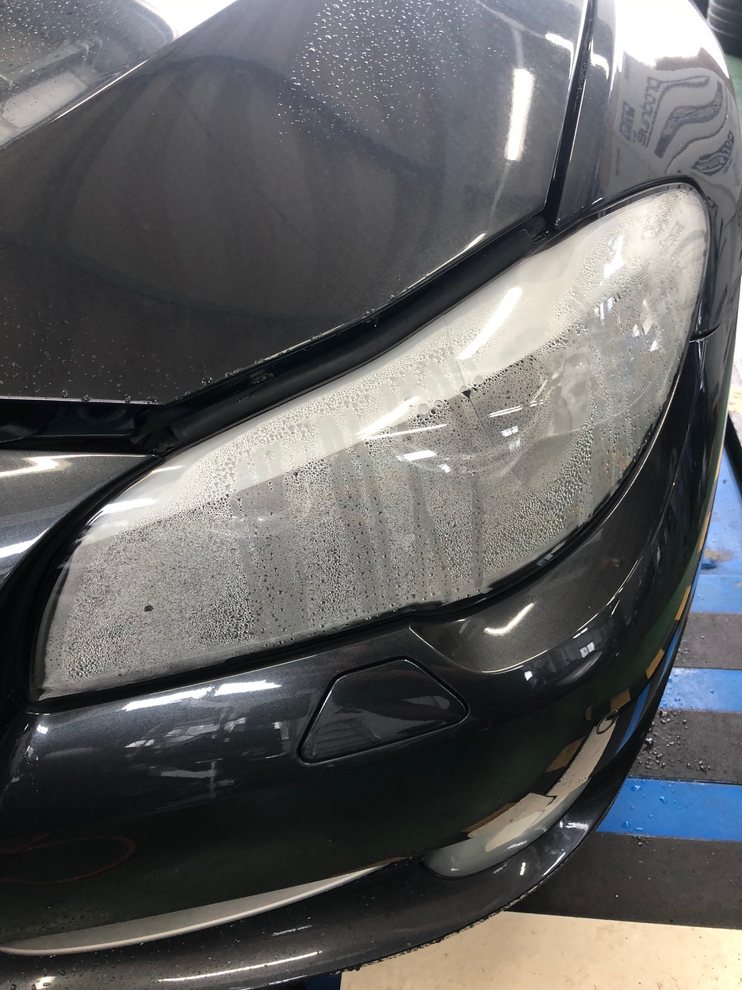 Bmw 5シリーズ 左ヘッドライト修理 ランフラットタイヤ交換 Bmw 5シリーズ サービス事例 タイヤ館 多摩境 タイヤからはじまる トータルカーメンテナンス タイヤ館グループ