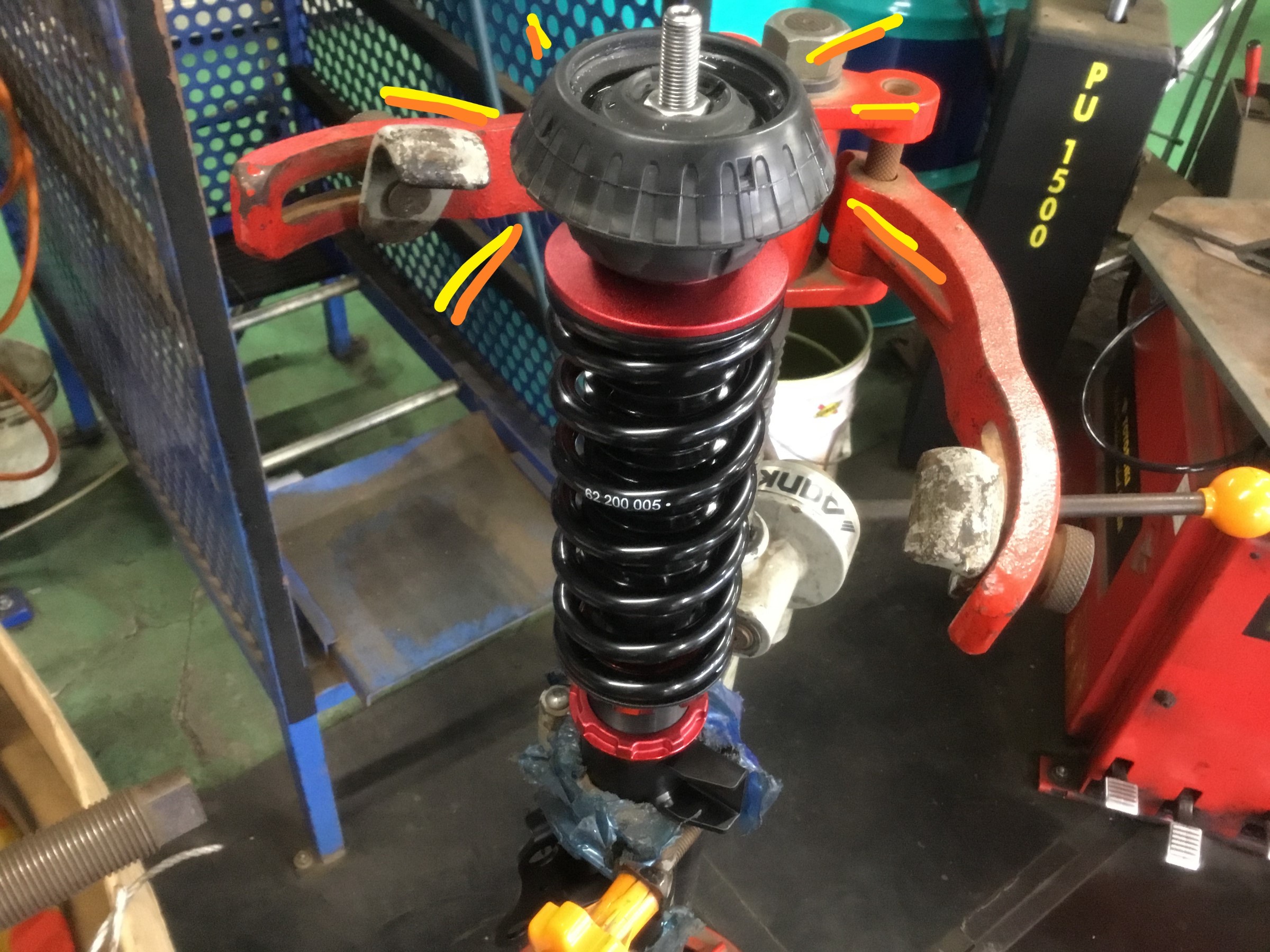 シャトル 車高調取り付け アライメント調整 ホンダ シャトル その他 パーツ取付 サスペンション取付 技術サービスブログ タイヤ館 鎌ヶ谷 千葉県のタイヤ カー用品ショップ タイヤからはじまる トータルカーメンテナンス タイヤ館グループ