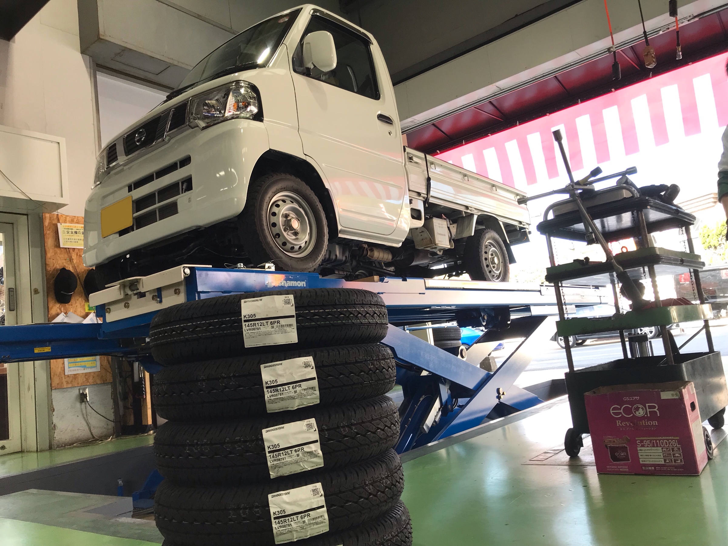 ニッサン NT100 クリッパーのタイヤ交換をしました♫ | 日産