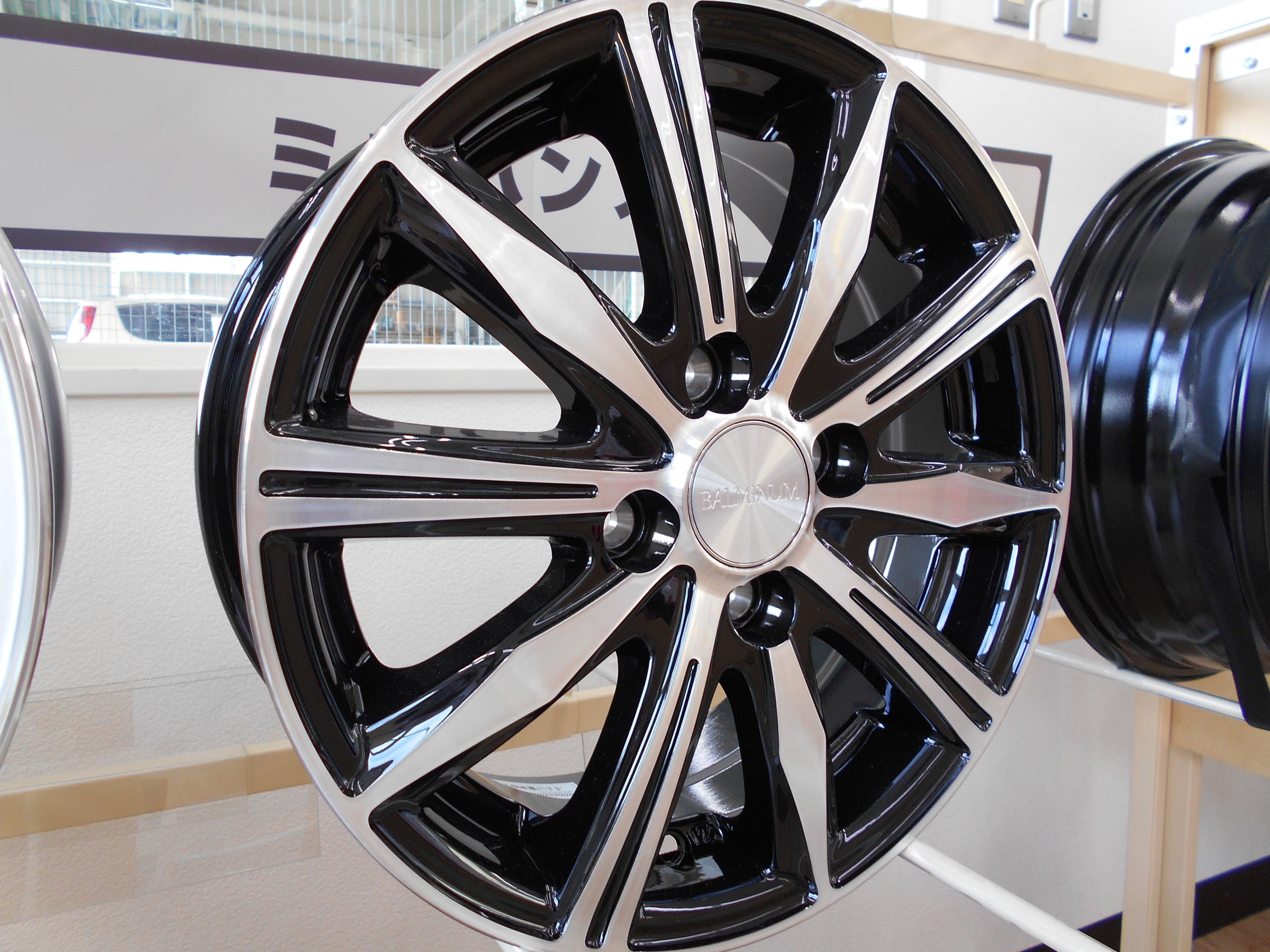 シエンタ アルミホイール 15インチ 車用ホイールの人気商品