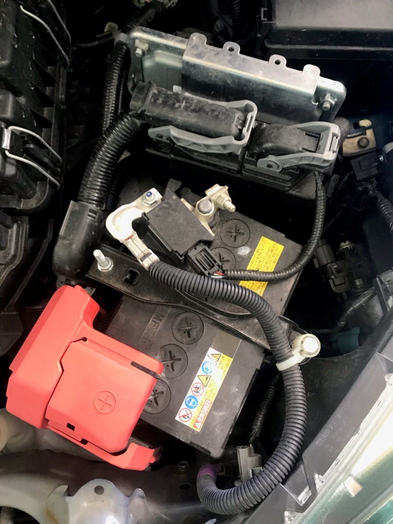 フィット カオス 60B19L バッテリー交換(*^-^*) | ホンダ フィット