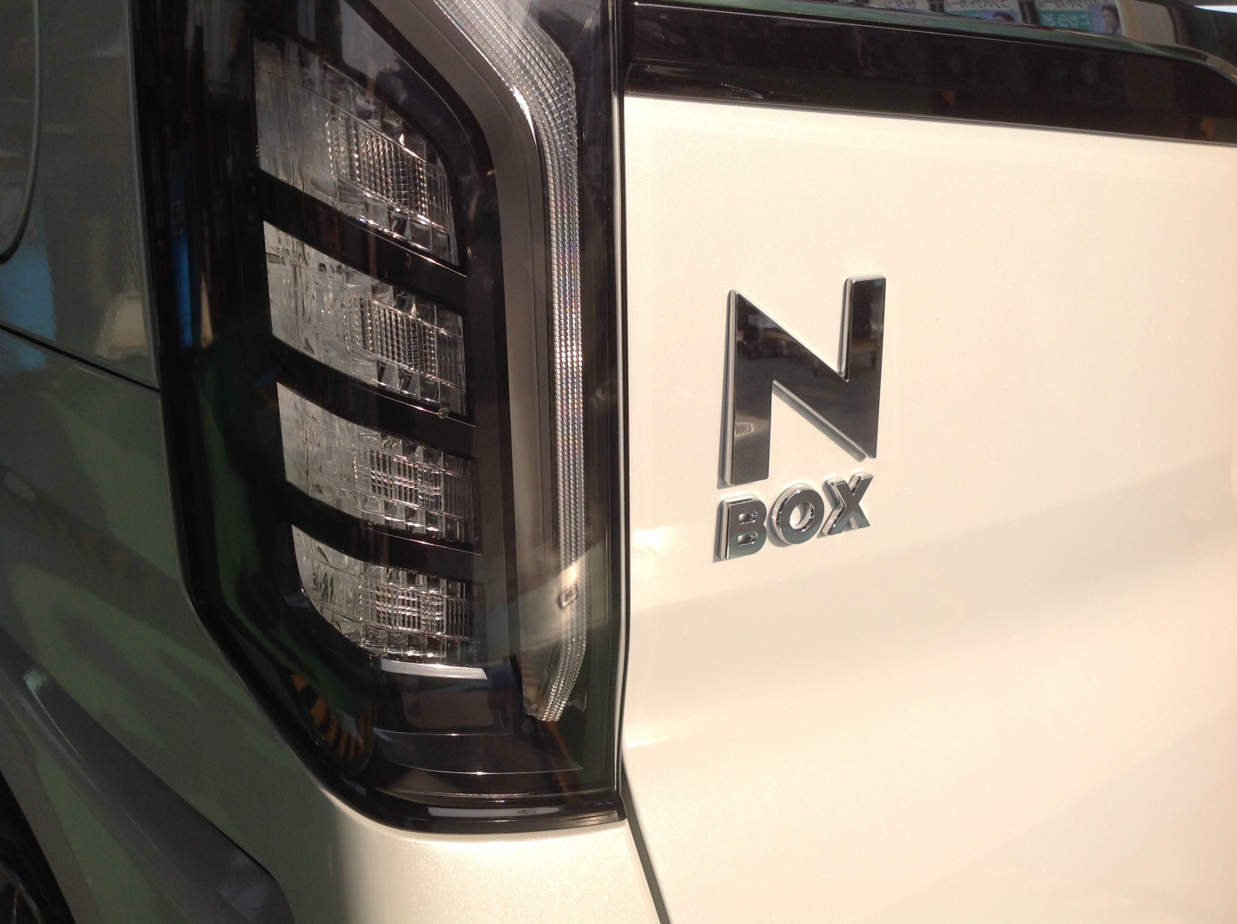 新型n Boxカスタム 4wd Jf4 テイン車高調 クレンツェ１７インチお取り付け スタッフ日記 タイヤ館 和田山 兵庫県のタイヤ カー用品ショップ タイヤからはじまる トータルカーメンテナンス タイヤ館グループ