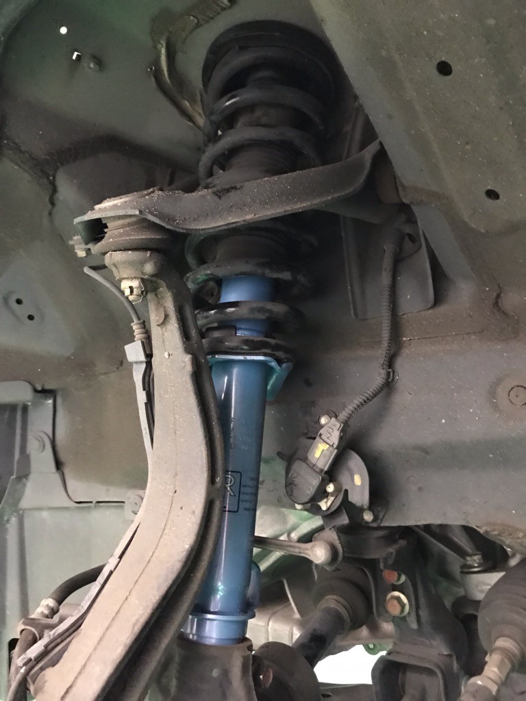 ホンダ オデッセイRB3 KYB NEW SR ショックアブソーバー＆ブレーキ 