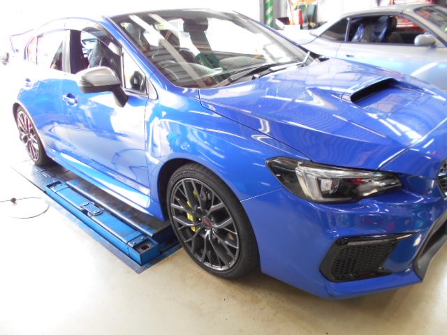 スバル Wrx Sti スタッドレスホイールセット スバル Wrx Sti タイヤ タイヤ ホイール関連 タイヤ ホイール交換 スタッフ日記 タイヤ館 府中 東京都のタイヤ カー用品ショップ タイヤからはじまる トータルカーメンテナンス タイヤ館グループ