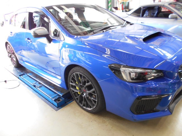 スバル Wrx Sti スタッドレスホイールセット スバル Wrx Sti タイヤ タイヤ ホイール関連 タイヤ ホイール交換 スタッフ日記 タイヤ館 府中 東京都のタイヤ カー用品ショップ タイヤからはじまる トータルカーメンテナンス タイヤ館グループ