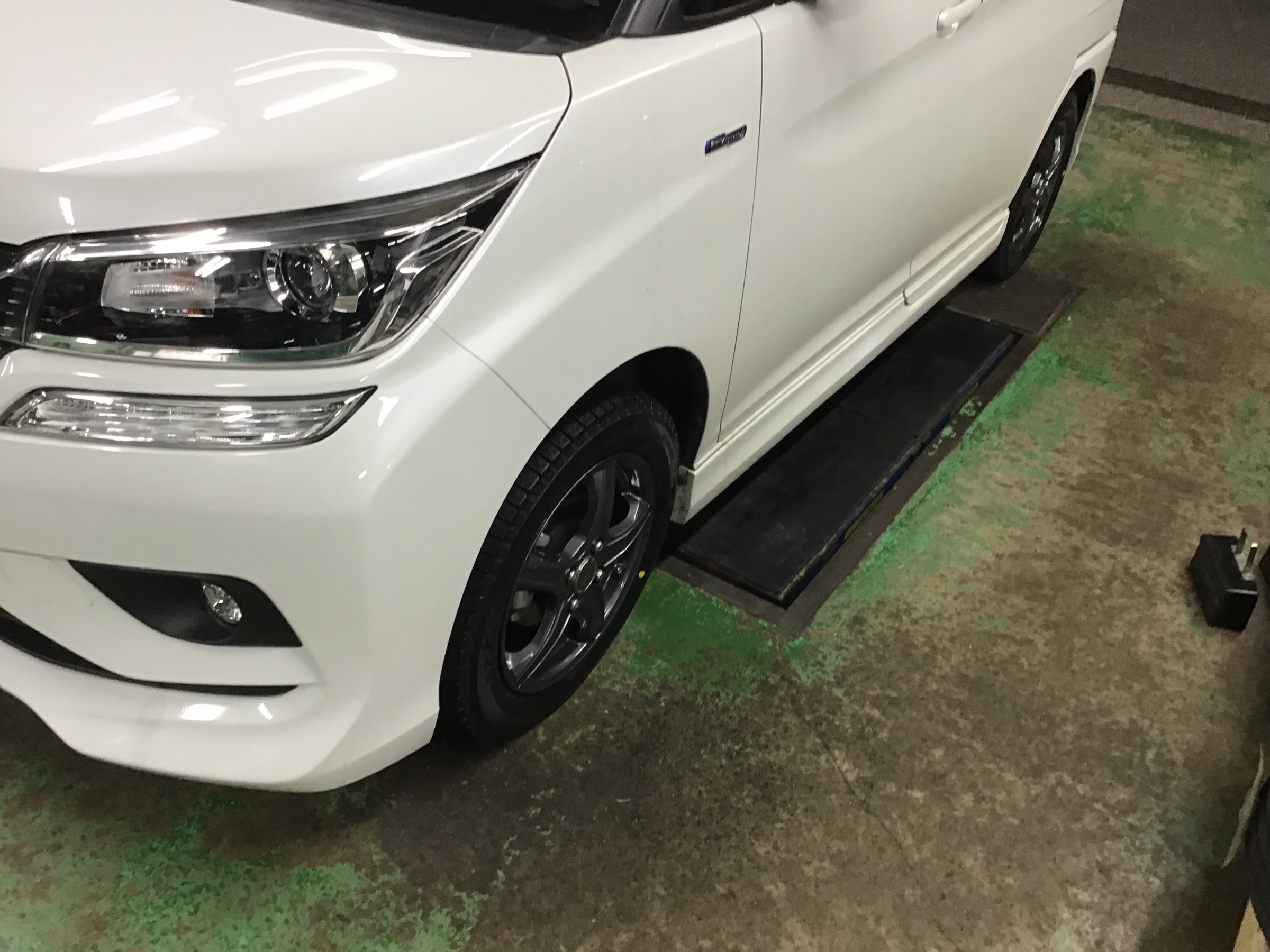 【程度良好】スズキ ソリオ 純正ホイール 現行ソリオのスタッドレス用に！ 2枚② もも様専用2】スズキ ソリオ純正ホイール×2個 - メルカリ