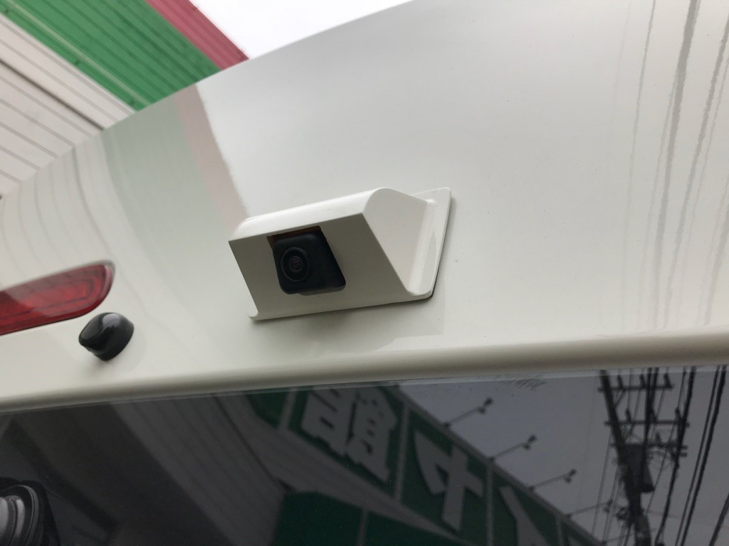 トヨタ ハイエース セルスター ドライブレコーダー リアビューカメラレコーダー 取付 トヨタ ハイエース Av ナビ機器 カー用品取付 ドライブレコーダー ナビゲーション オーディオ サービス事例 タイヤ館 瀬谷 神奈川県のタイヤ カー用品ショップ タイヤから
