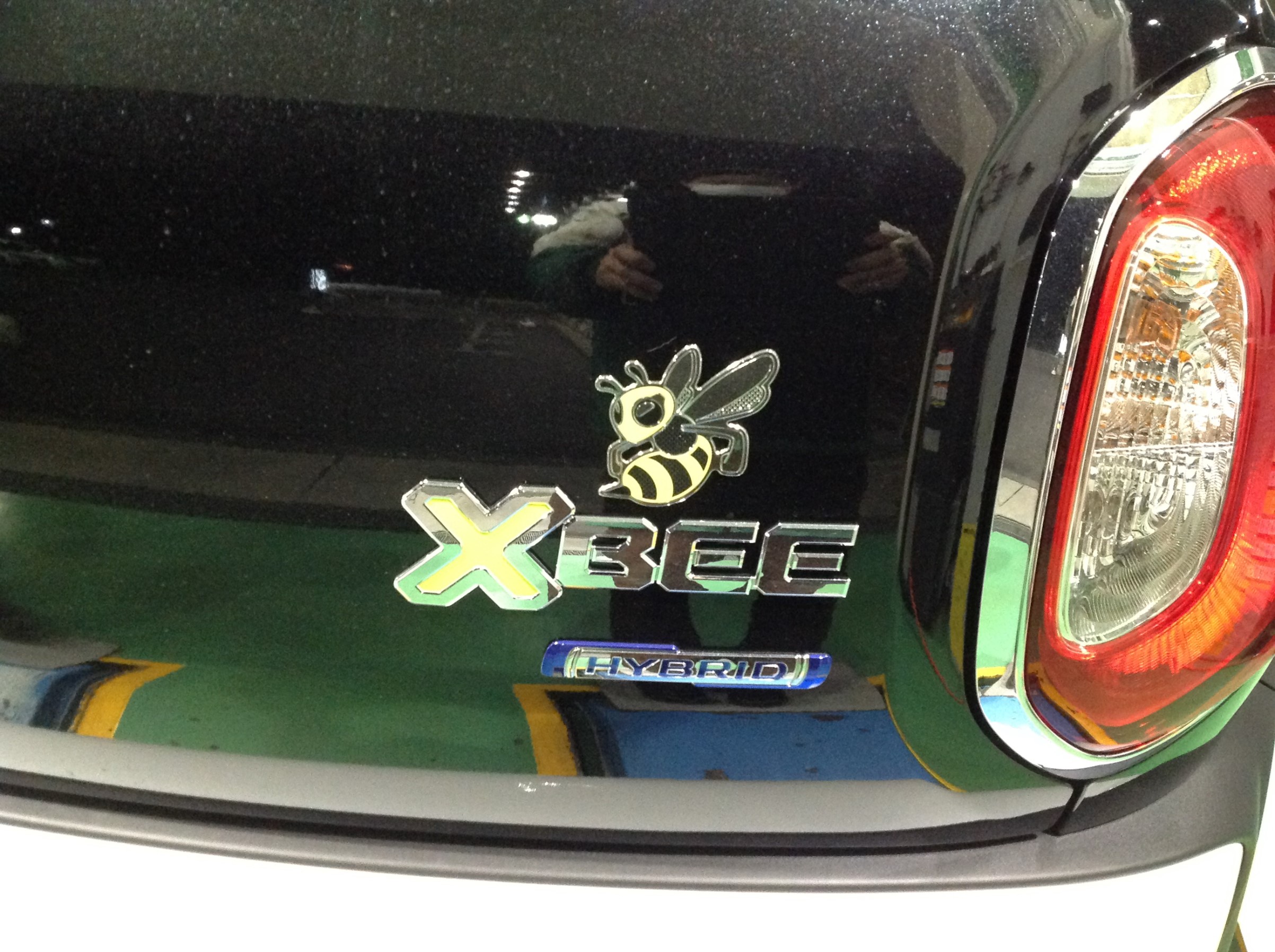 スズキ Xbee ｸﾛｽﾋﾞｰ ドライブレコーダー取付け スズキ クロスビー Av ナビ機器 カー用品取付 ドライブレコーダー取付 サービス事例 タイヤ館 綾瀬 神奈川県のタイヤ カー用品ショップ タイヤからはじまる トータルカーメンテナンス タイヤ館グループ