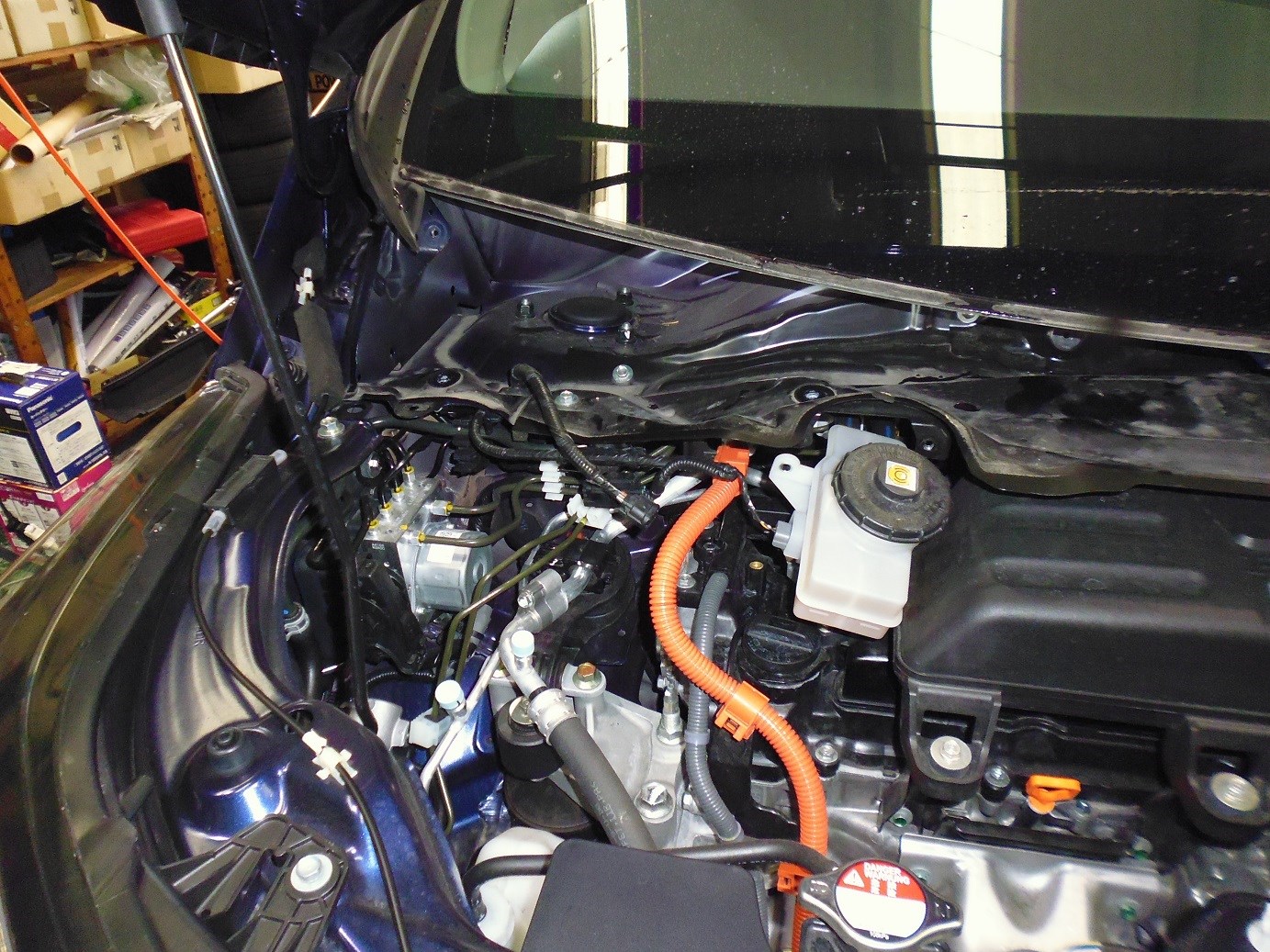 Rp5型ステップワゴンハイブリッド車高調取付 ホンダ ステップワゴン サービス事例 タイヤ館 加古川中央 兵庫県のタイヤ カー用品ショップ タイヤからはじまる トータルカーメンテナンス タイヤ館グループ