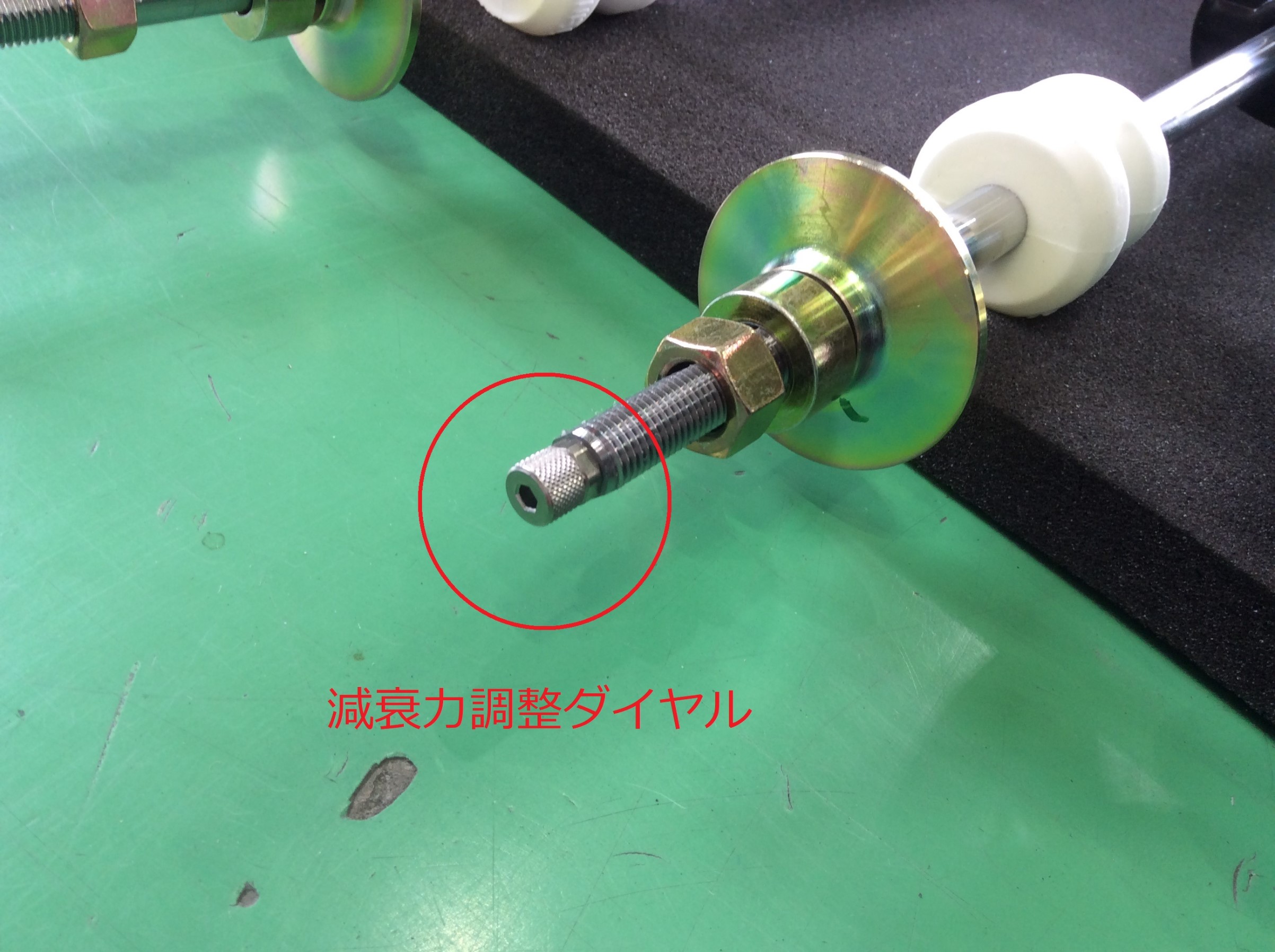トヨタ ヴェルファイア Tein車高調取り付け トヨタ ヴェルファイア その他 パーツ取付 サスペンション取付 サービス事例 タイヤ館 綾瀬 神奈川県のタイヤ カー用品ショップ タイヤからはじまる トータルカーメンテナンス タイヤ館グループ