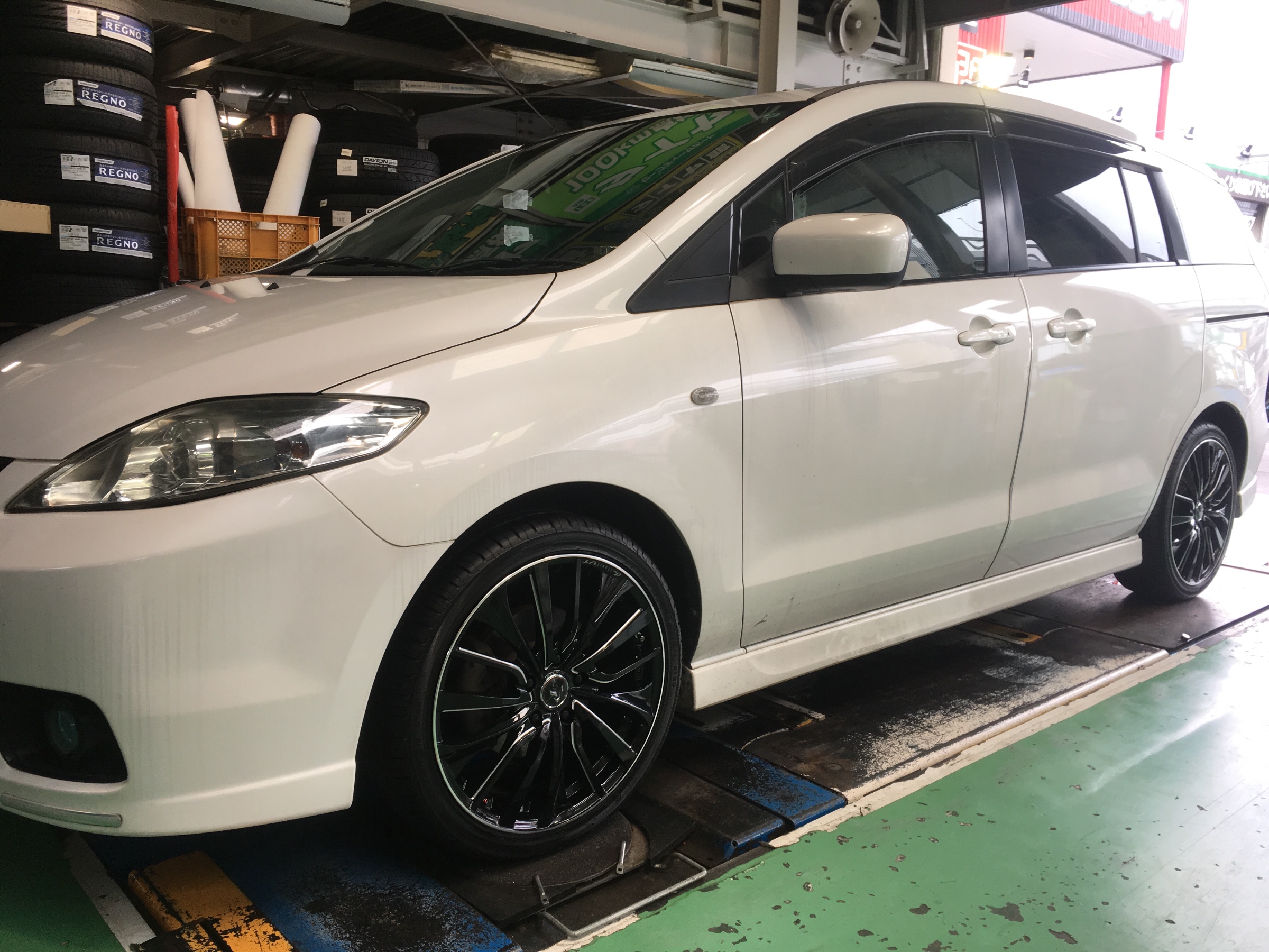 マツダ プレマシー アルミホイール 取り付けました 取り付け 施工事例集 タイヤ館 福岡西 タイヤからはじまる トータルカーメンテナンス タイヤ館グループ