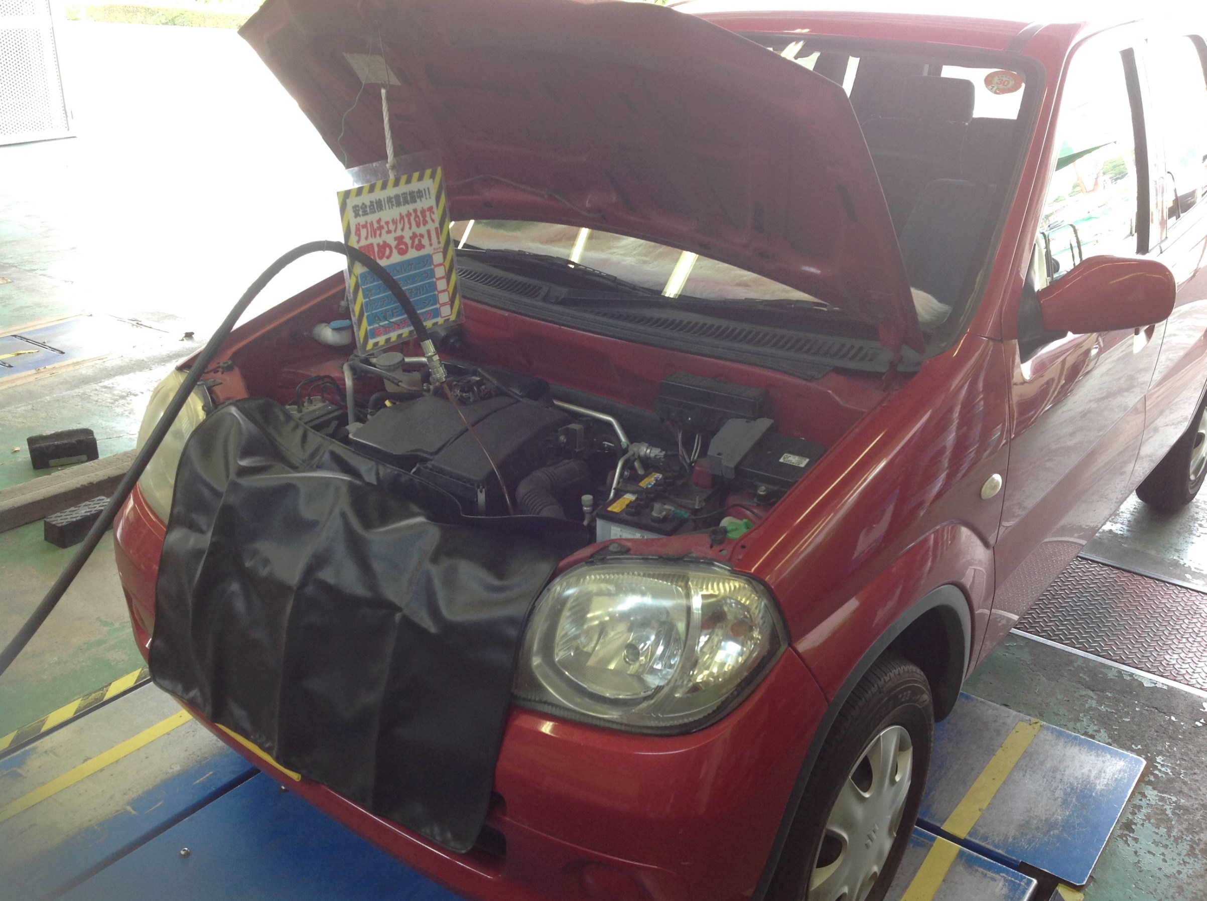 スズキ Kei Hn22型 オートマチックオイル交換 スズキ メンテナンス商品 オイル関連 Atf交換 サービス事例 タイヤ館 ２９４谷和原ｲﾝﾀｰ 茨城県のタイヤ カー用品ショップ タイヤからはじまる トータルカーメンテナンス タイヤ館グループ