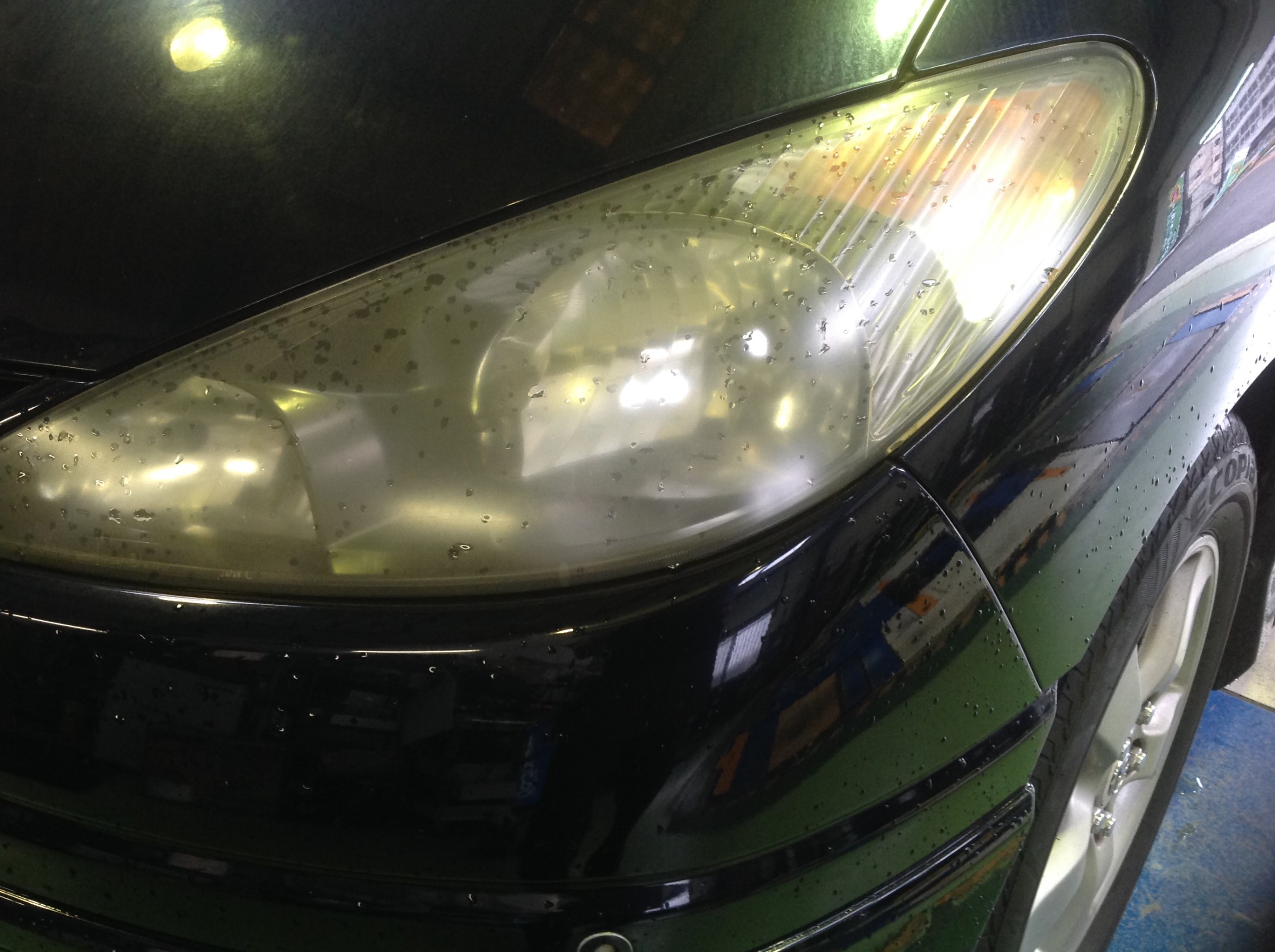 ヘッドライトの汚れ気になりませんか スタッフ日記 タイヤ館 吹田 大阪府 和歌山県のタイヤからはじまる トータルカーメンテナンス タイヤ館グループ