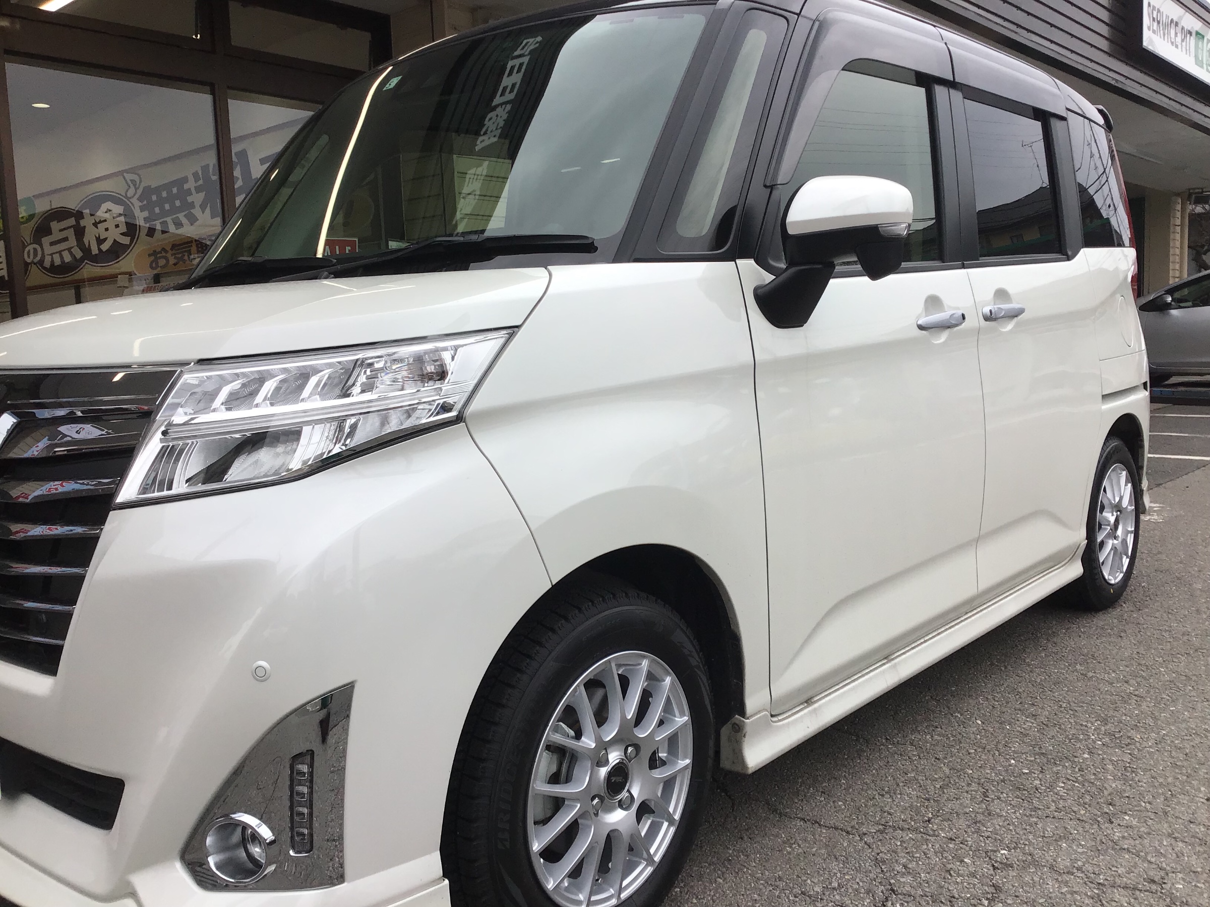 ルーミー スタッドレスタイヤ