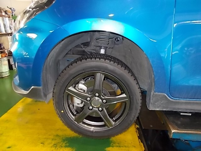 スズキ スイフトスポーツ スタッドレスタイヤ取付 | 店舗お