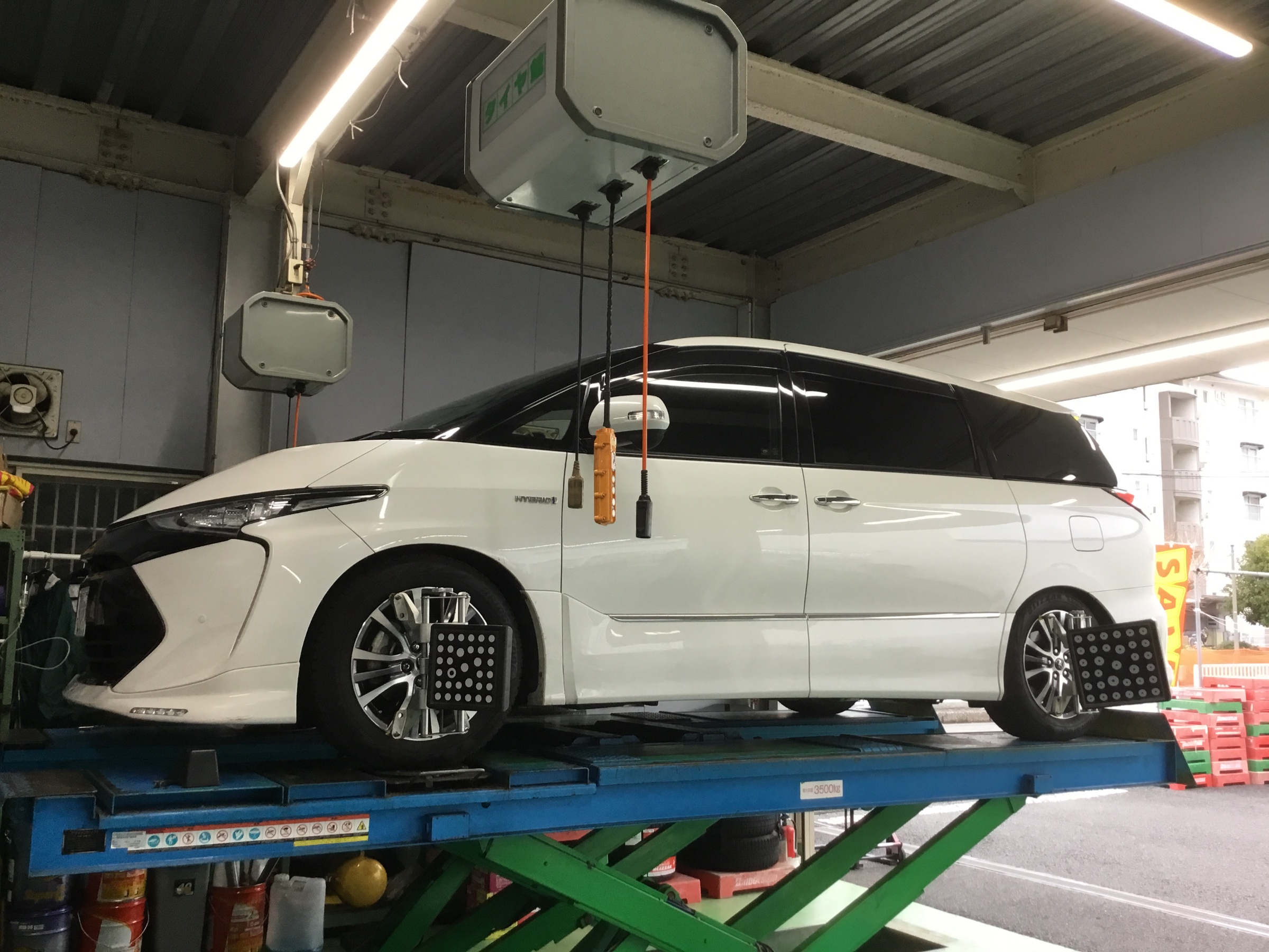 エスティマhv 車高調交換 トヨタ エスティマハイブリッド その他 パーツ取付 サスペンション取付 サービス事例 タイヤ館 平塚 神奈川県のタイヤ カー用品ショップ タイヤからはじまる トータルカーメンテナンス タイヤ館グループ