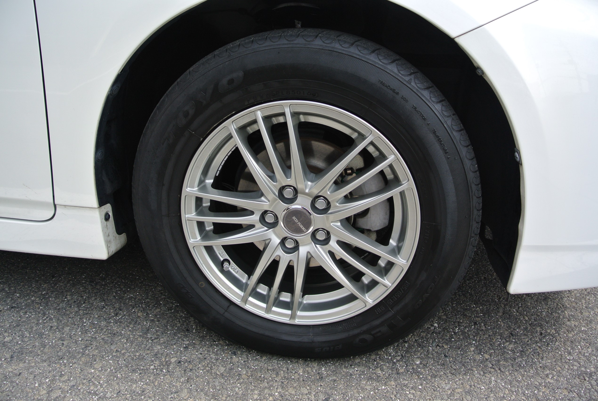 ®️ブリヂストン225/40R18LEONIS18インチアルミプリウス POTENZA プリウスα ジェイド SAI 225/40R18 ホイールセット