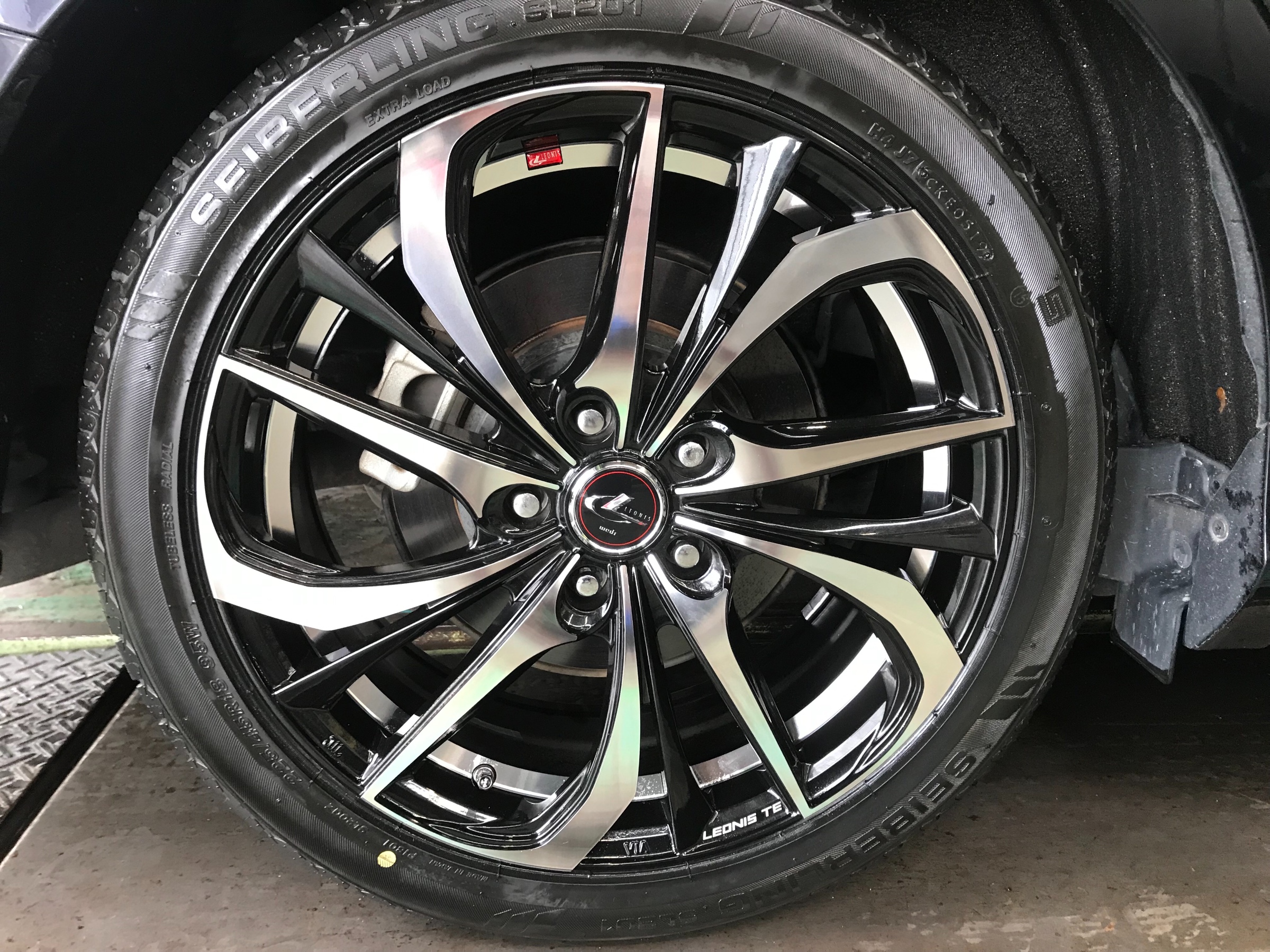 HONDA オデッセイ タイヤホイール取り付け | 日記ꉂ(ˊᗜˋ*) | タイヤ館